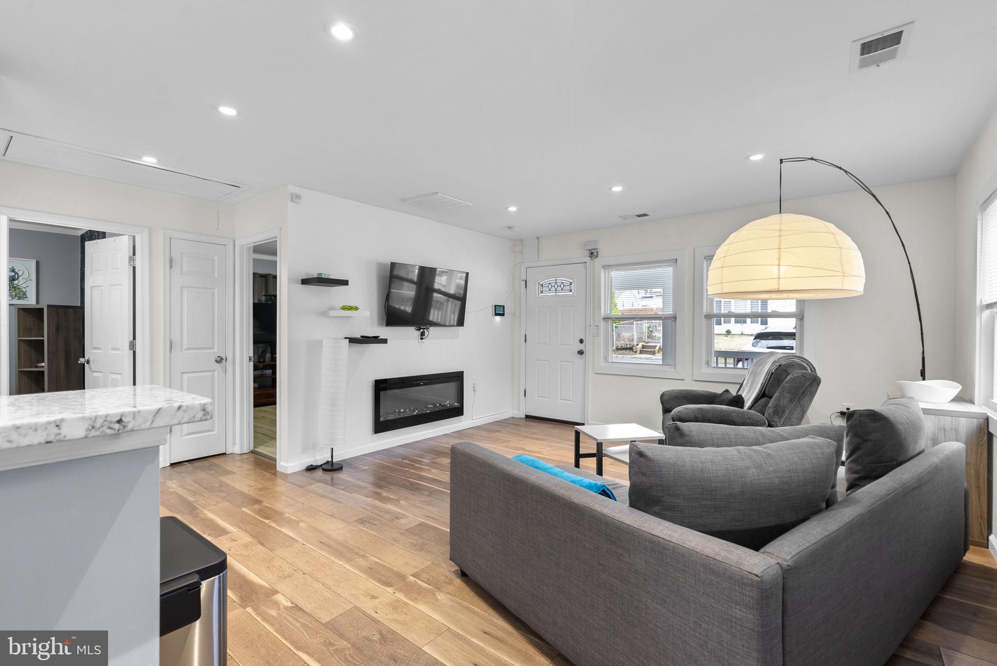 GREATER CAPITOL HEIGHTS - Residential