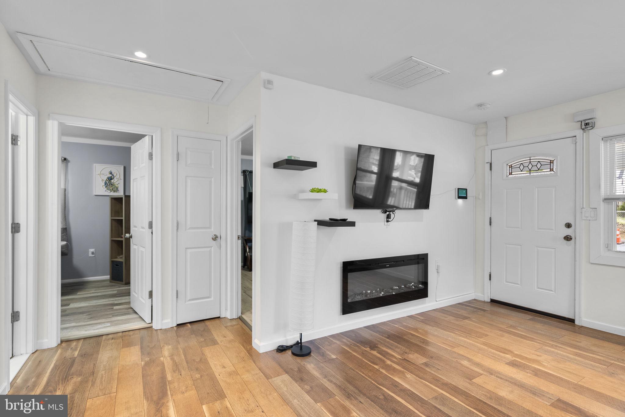 GREATER CAPITOL HEIGHTS - Residential