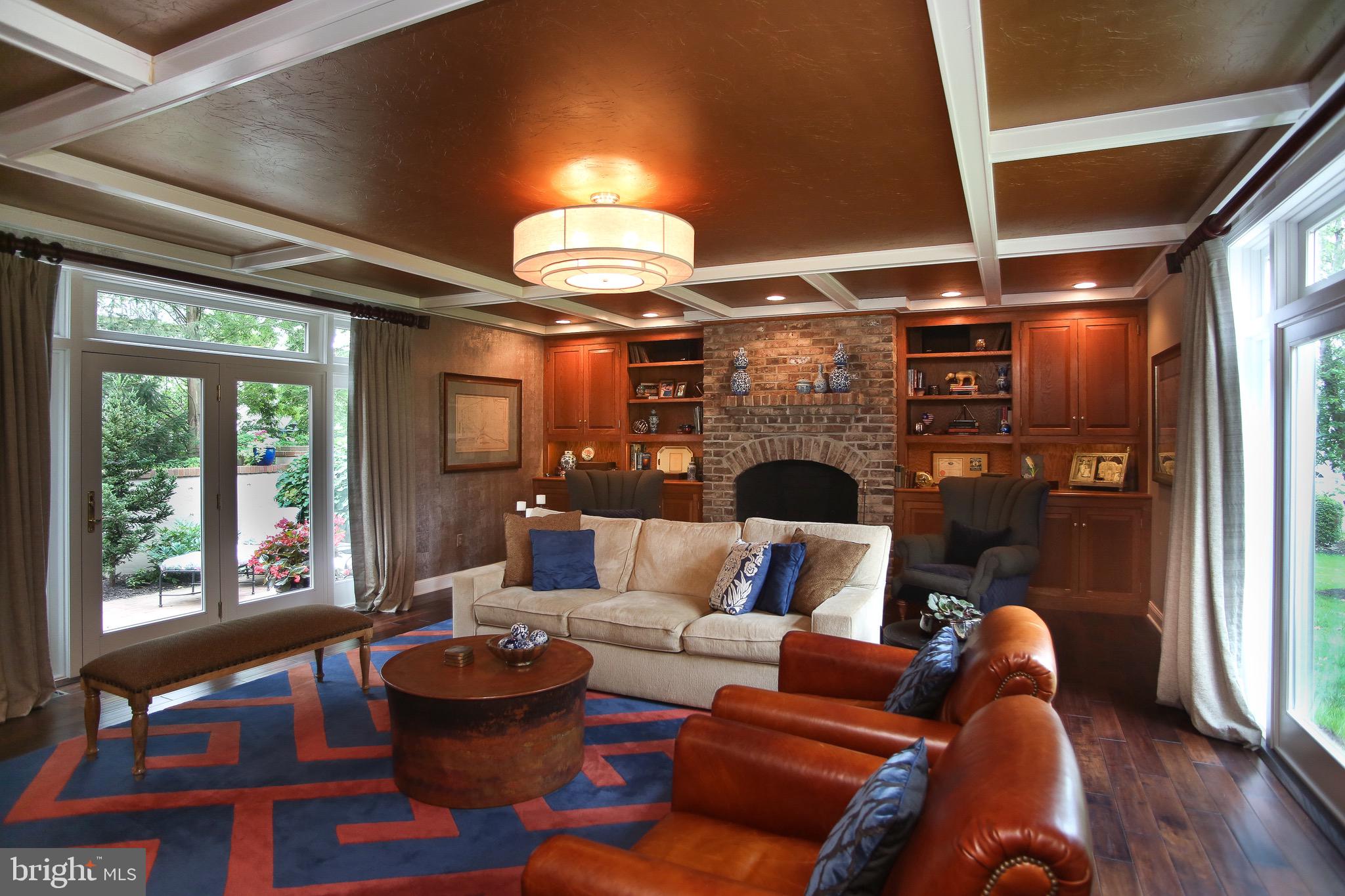 SPRING MILL ESTATE - Residential