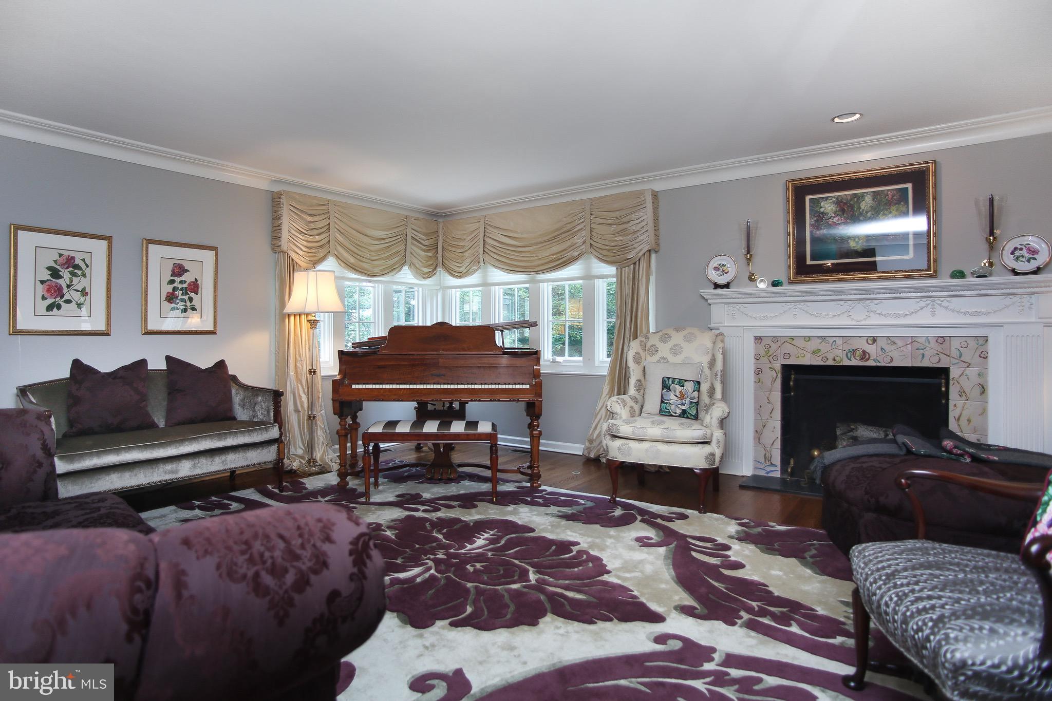 SPRING MILL ESTATE - Residential