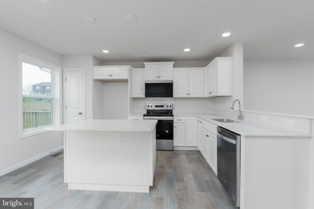 Photo of 172 Highpoint Park Drive, PLEASANT GAP, PA 16823 (MLS # PACE2511152)