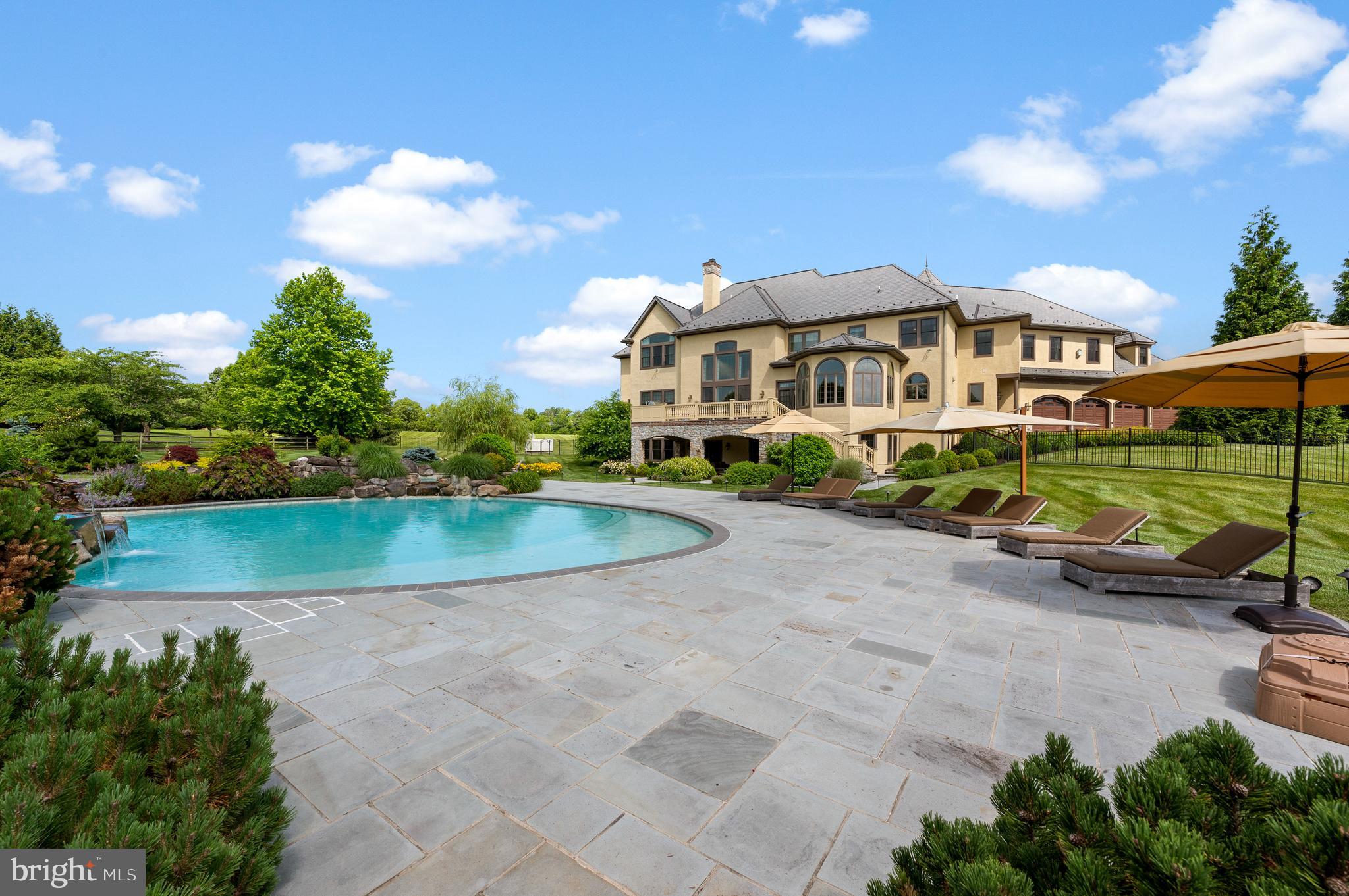 DOVECOTE - Residential