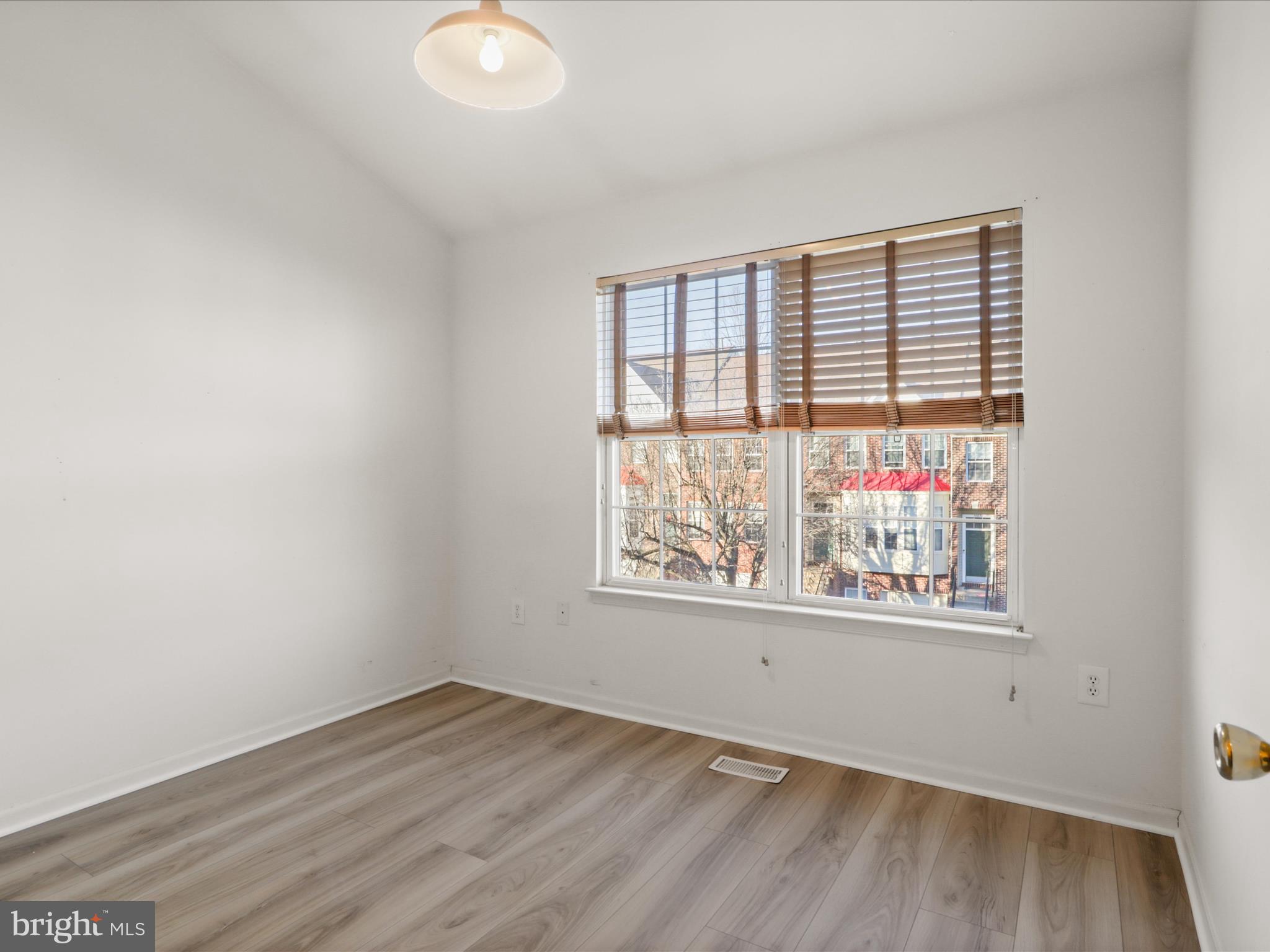 BRYARTON - Residential Lease