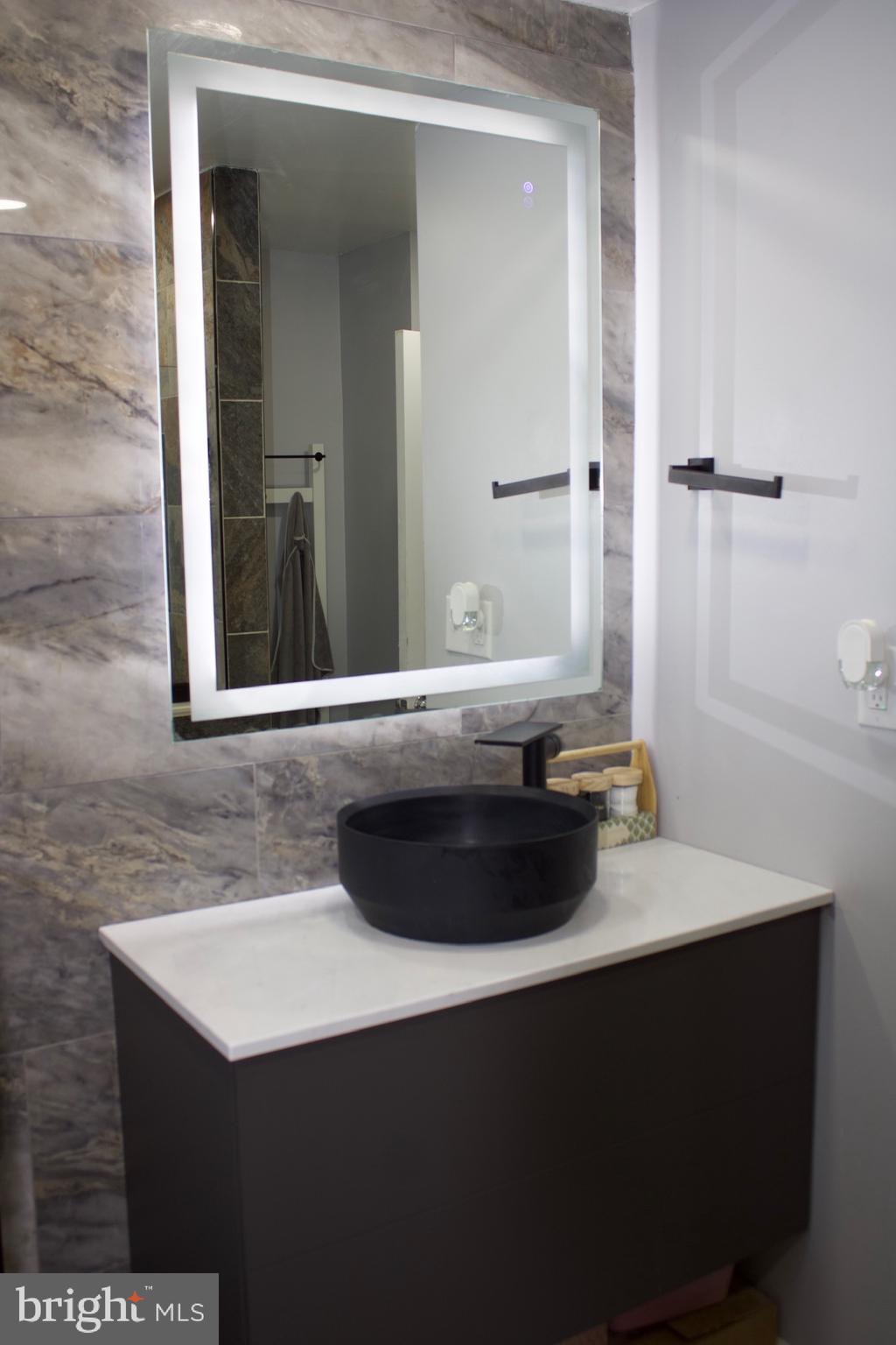 OVERVIEW GARDENS - Residential