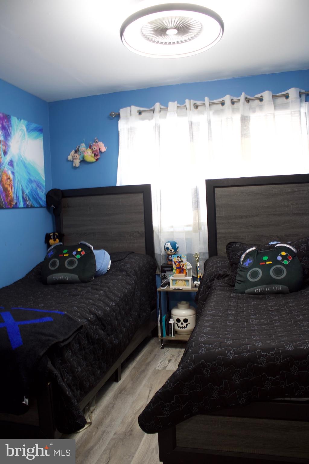 OVERVIEW GARDENS - Residential