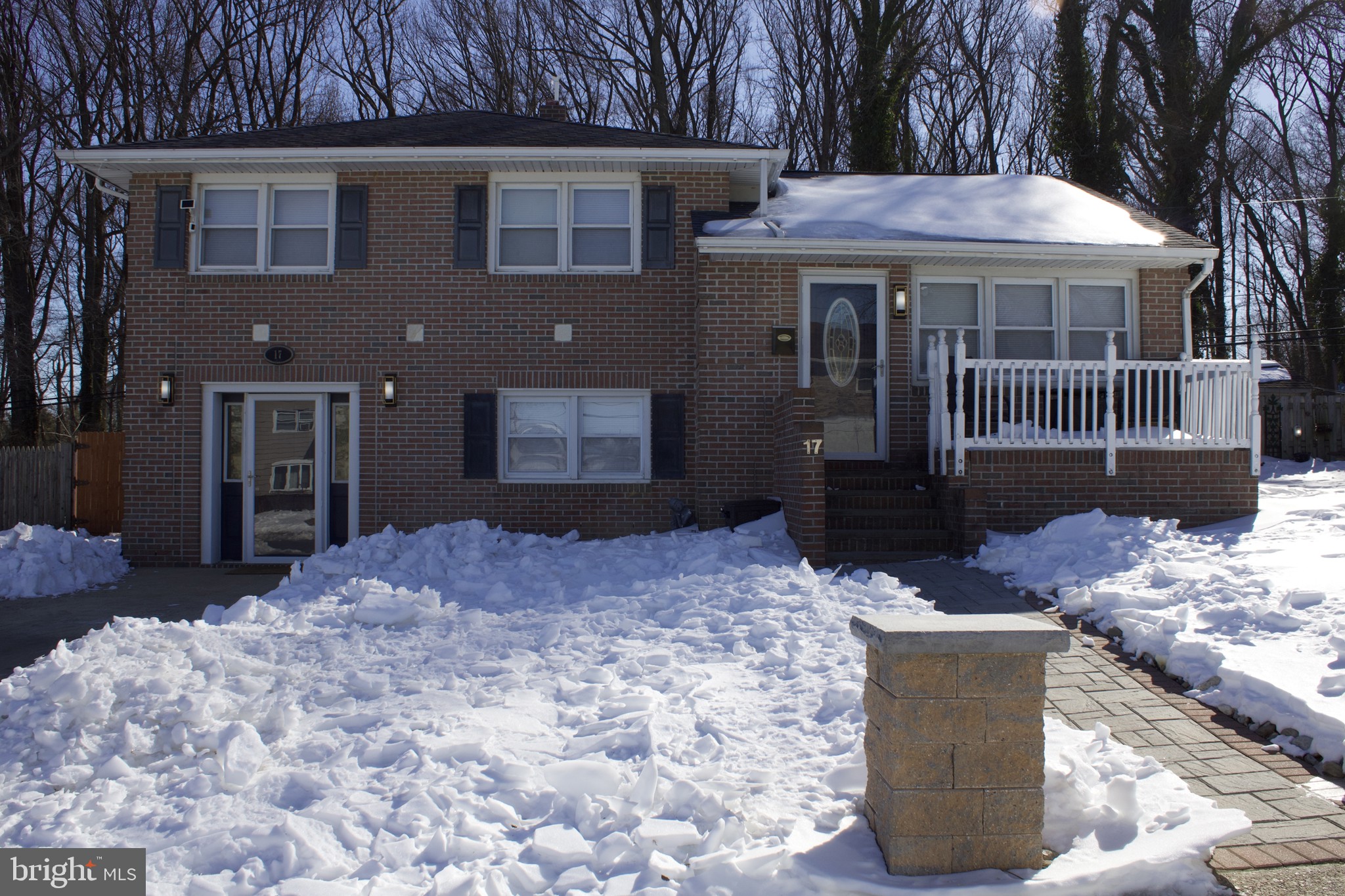 OVERVIEW GARDENS - Residential