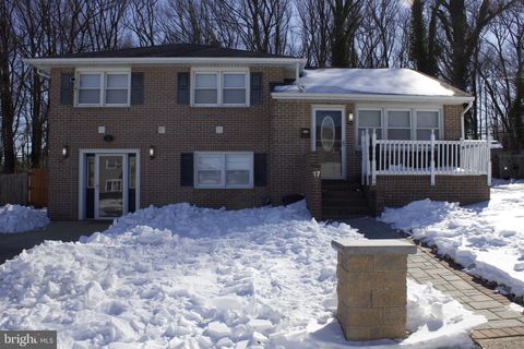 17 AQUILLA DRIVE NEW CASTLE DE 19720