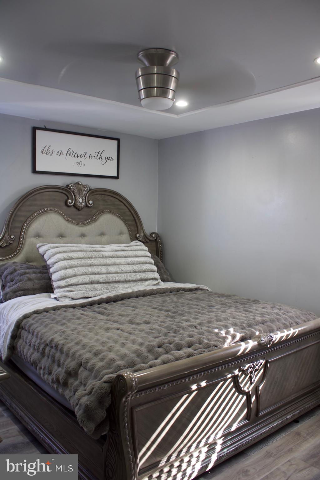 OVERVIEW GARDENS - Residential