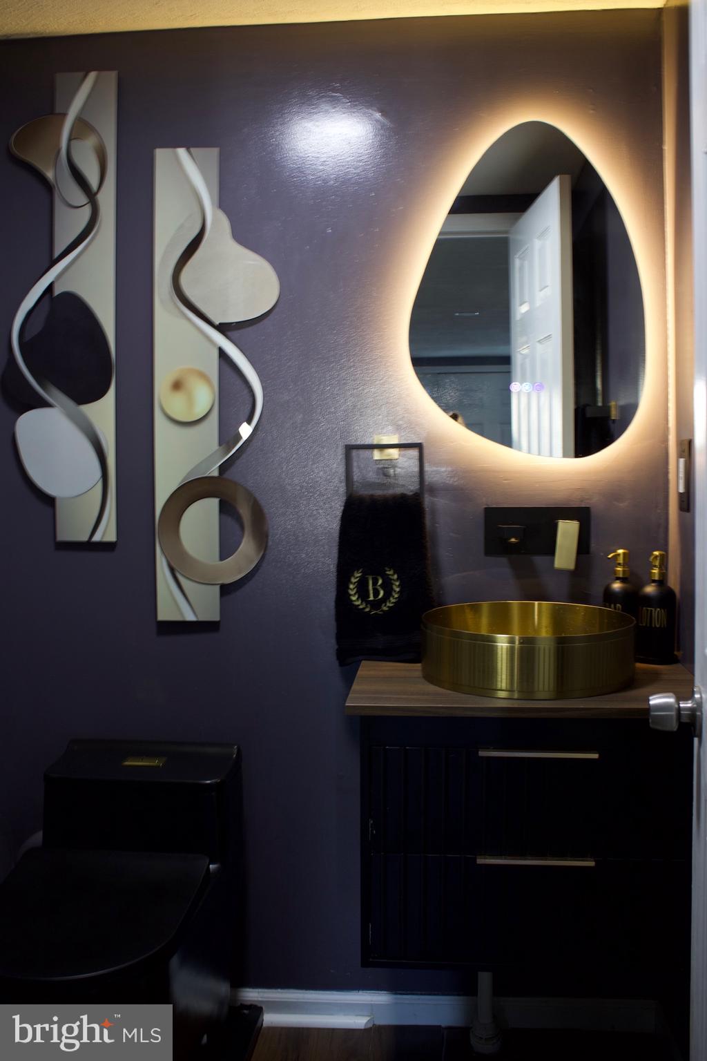 OVERVIEW GARDENS - Residential