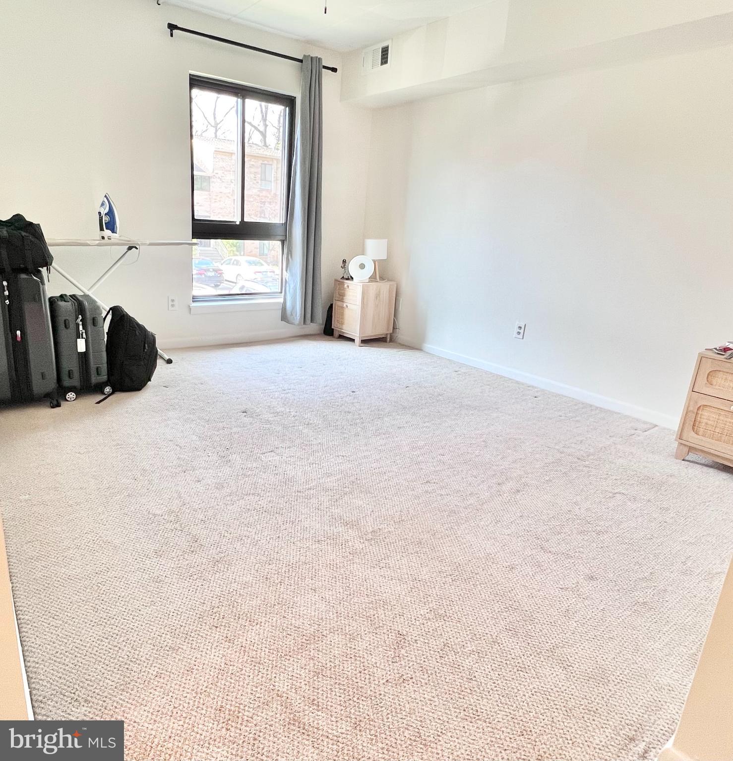 GLENVALE CONDO - Residential