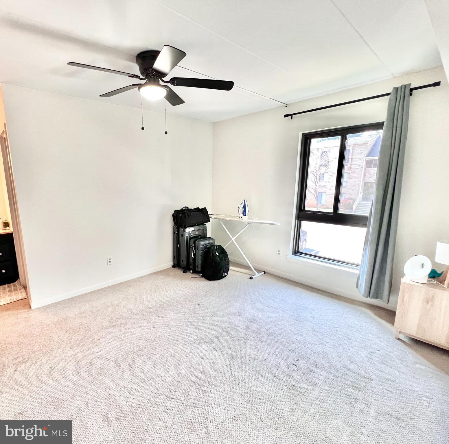 GLENVALE CONDO - Residential