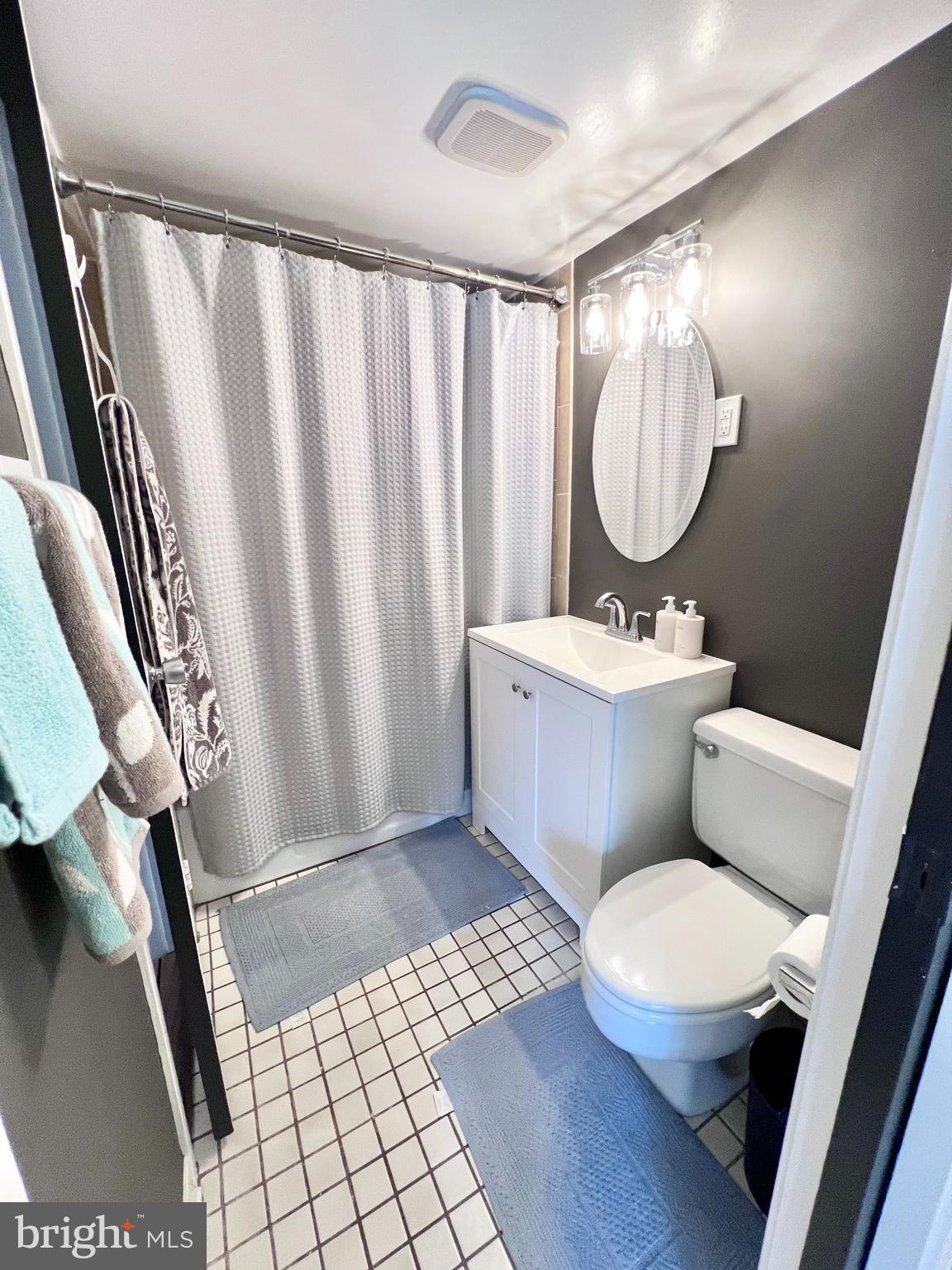 GLENVALE CONDO - Residential