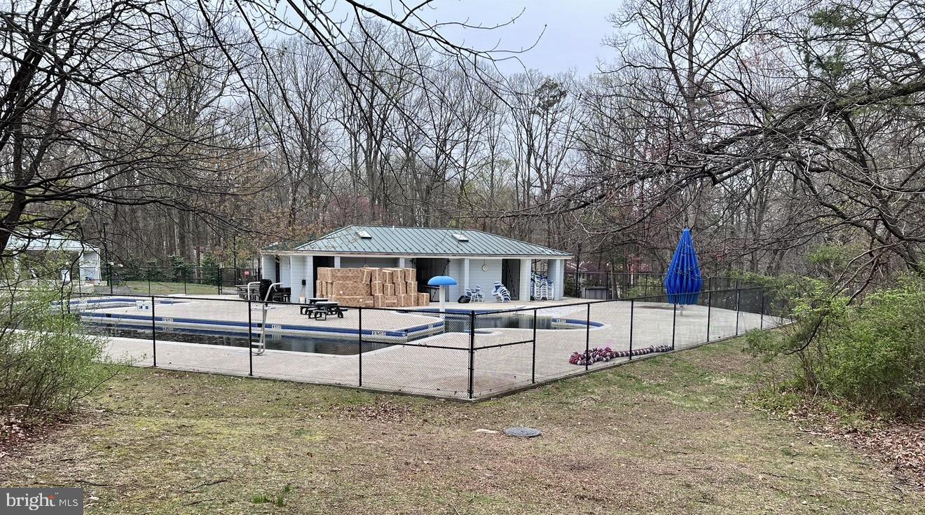 GLENVALE CONDO - Residential