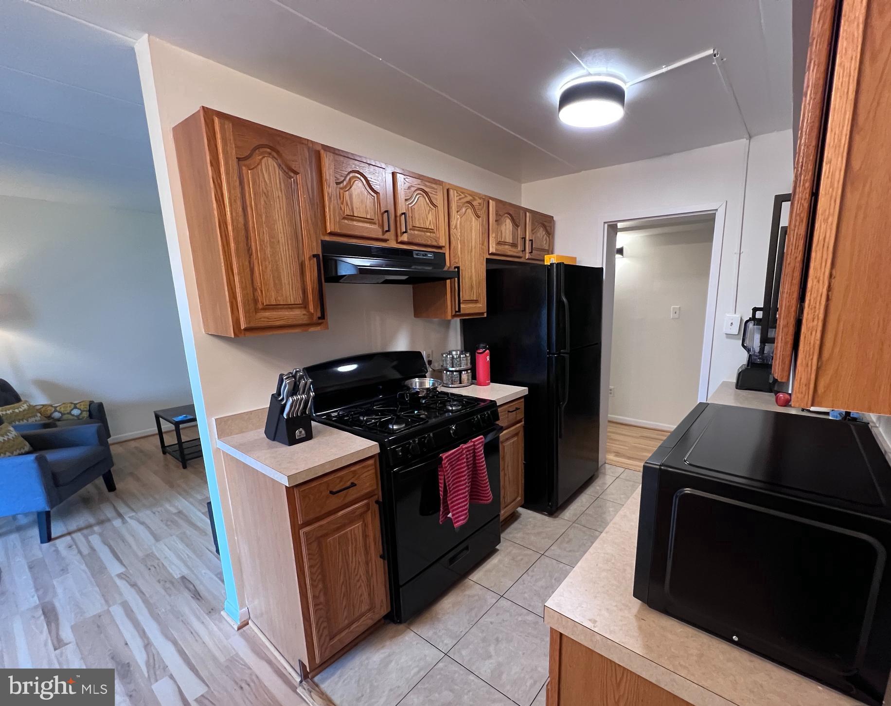 GLENVALE CONDO - Residential