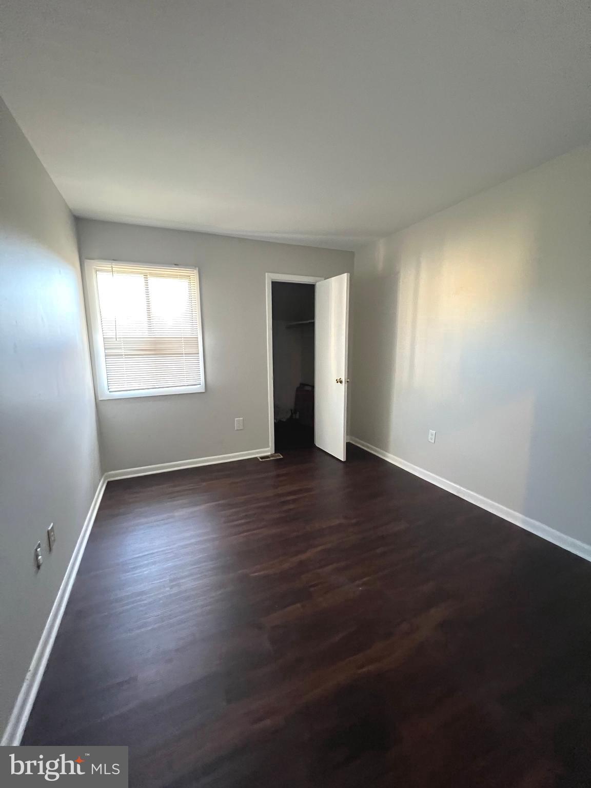 APPLEWALK CONDO - Residential