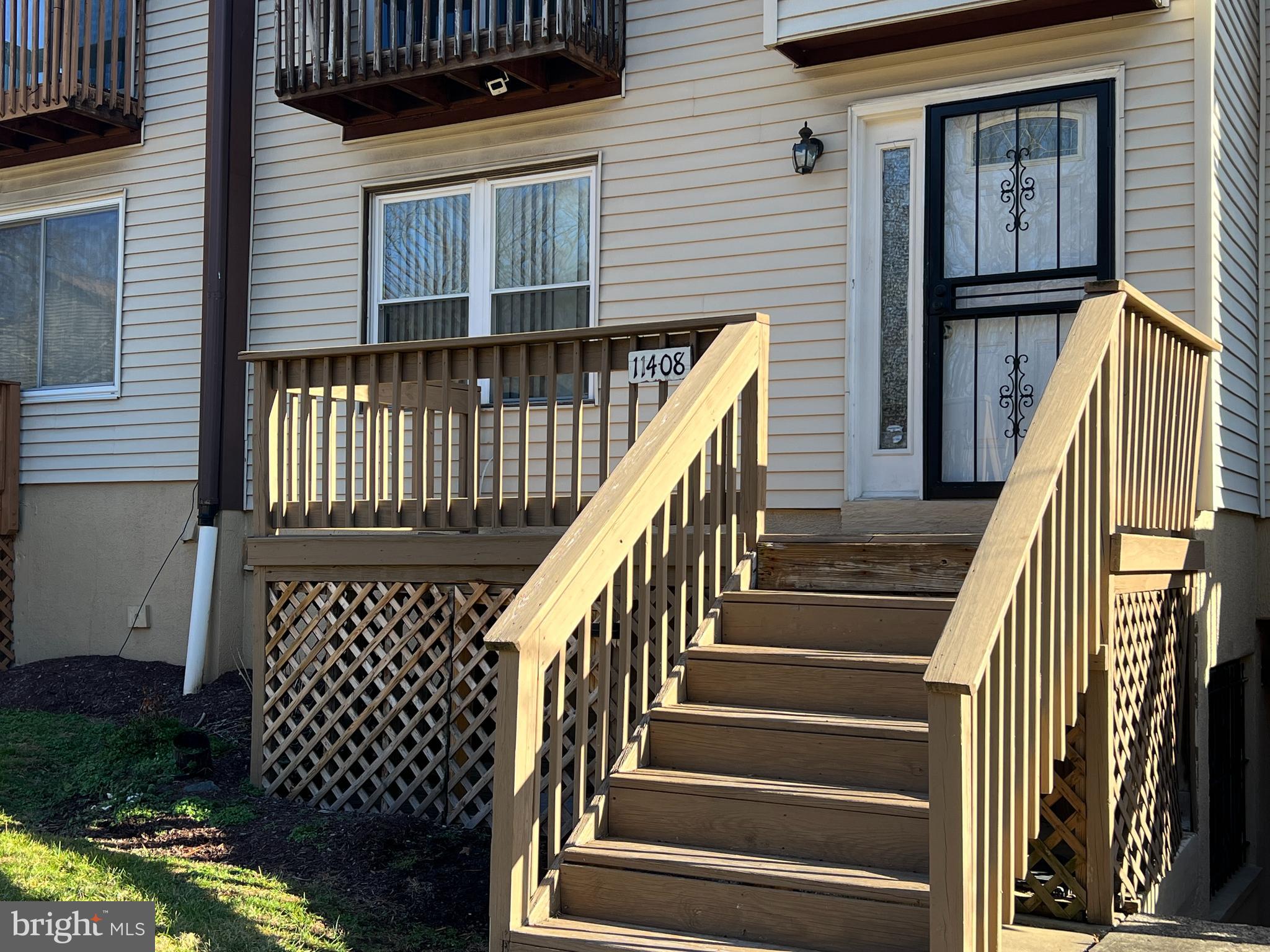 APPLEWALK CONDO - Residential