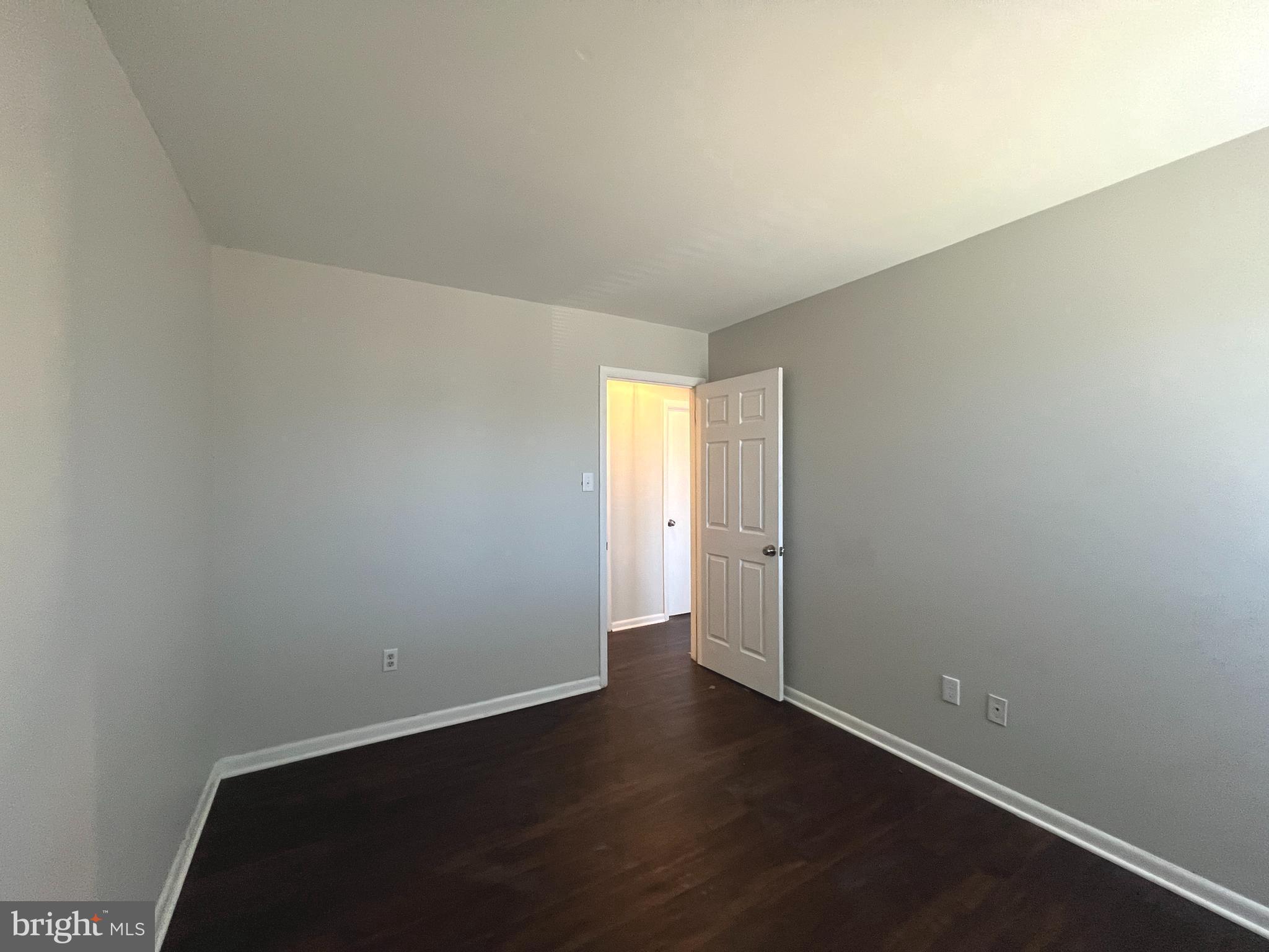 APPLEWALK CONDO - Residential