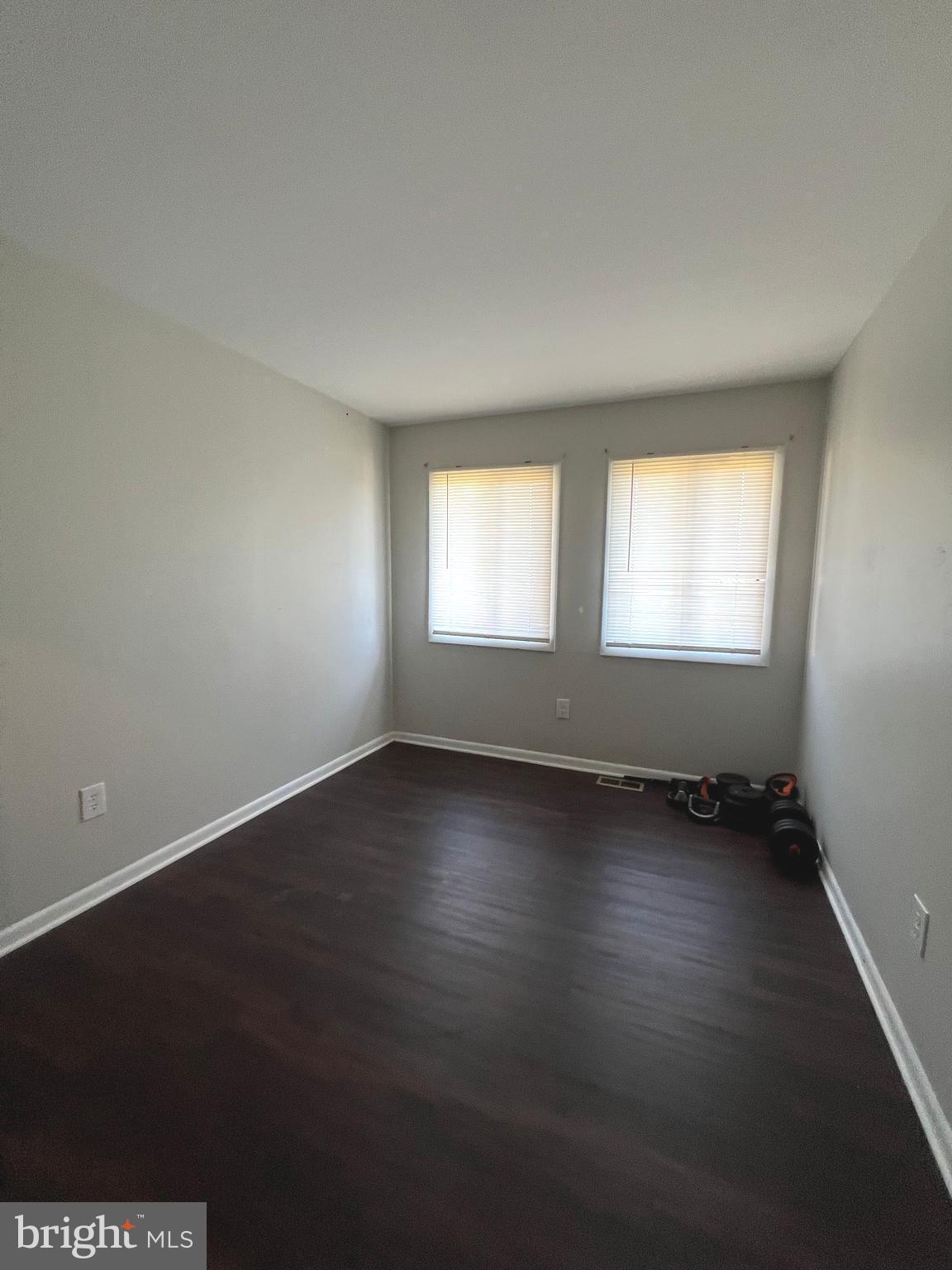 APPLEWALK CONDO - Residential