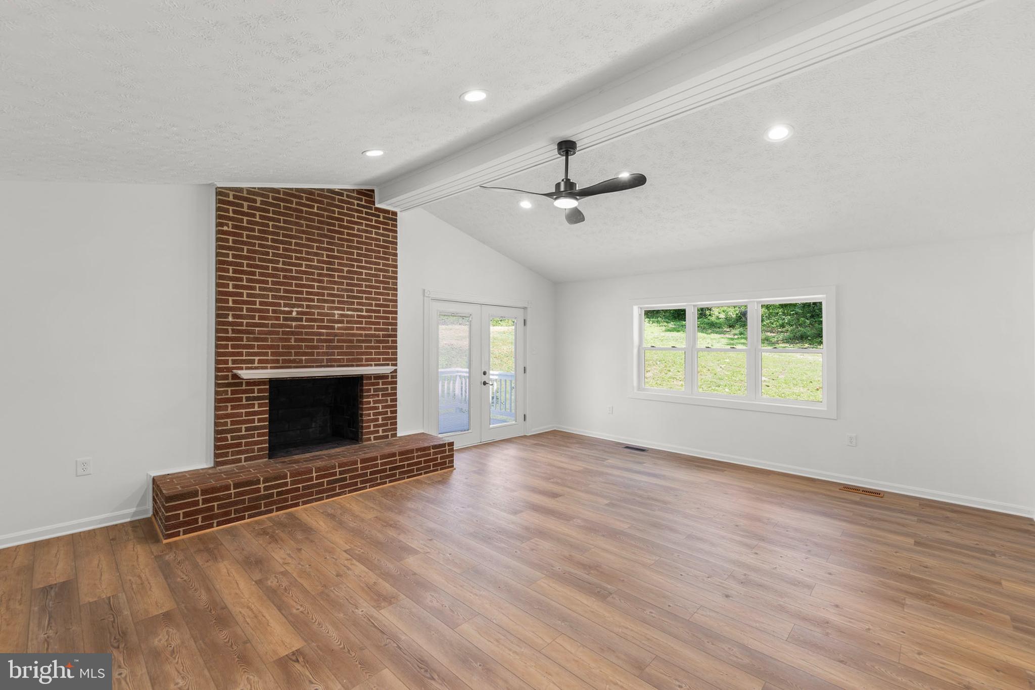 MEADOWOOD ACRES - Residential