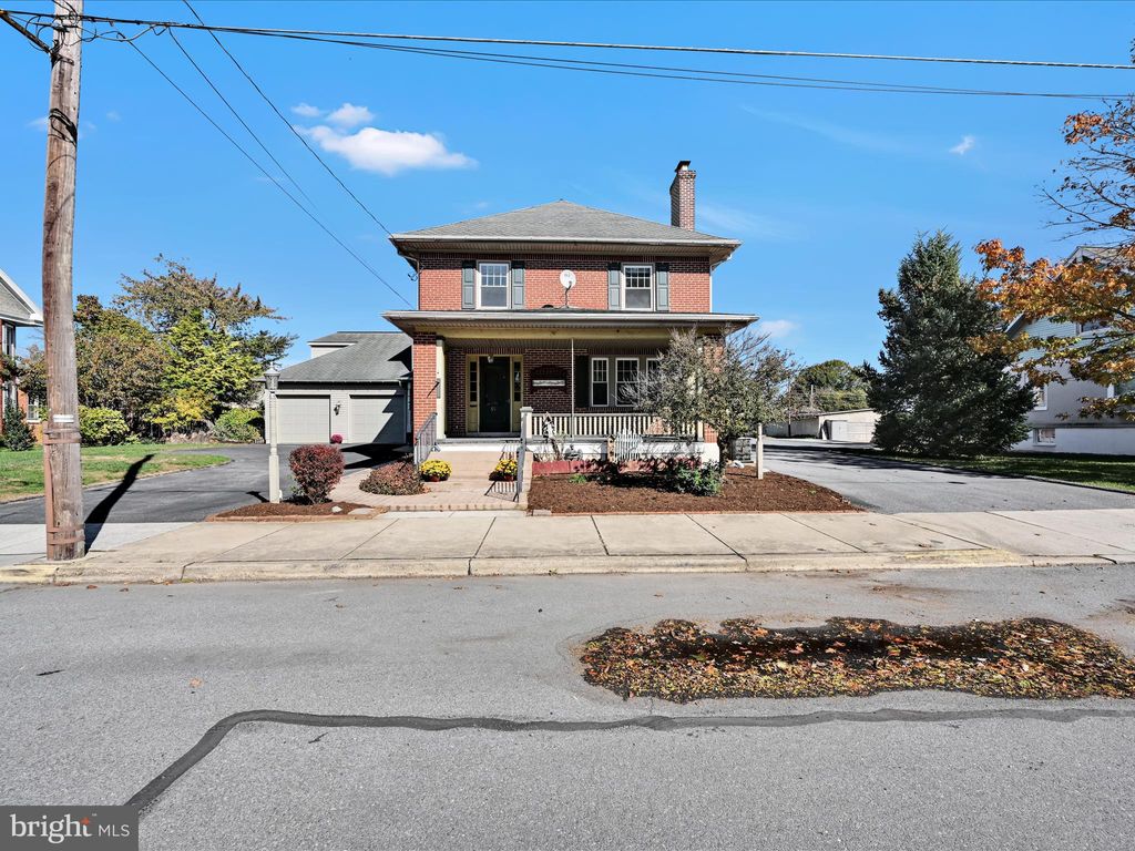 Photo of 55 S Grant Street, MANHEIM, PA 17545 (MLS # PALA2078158)