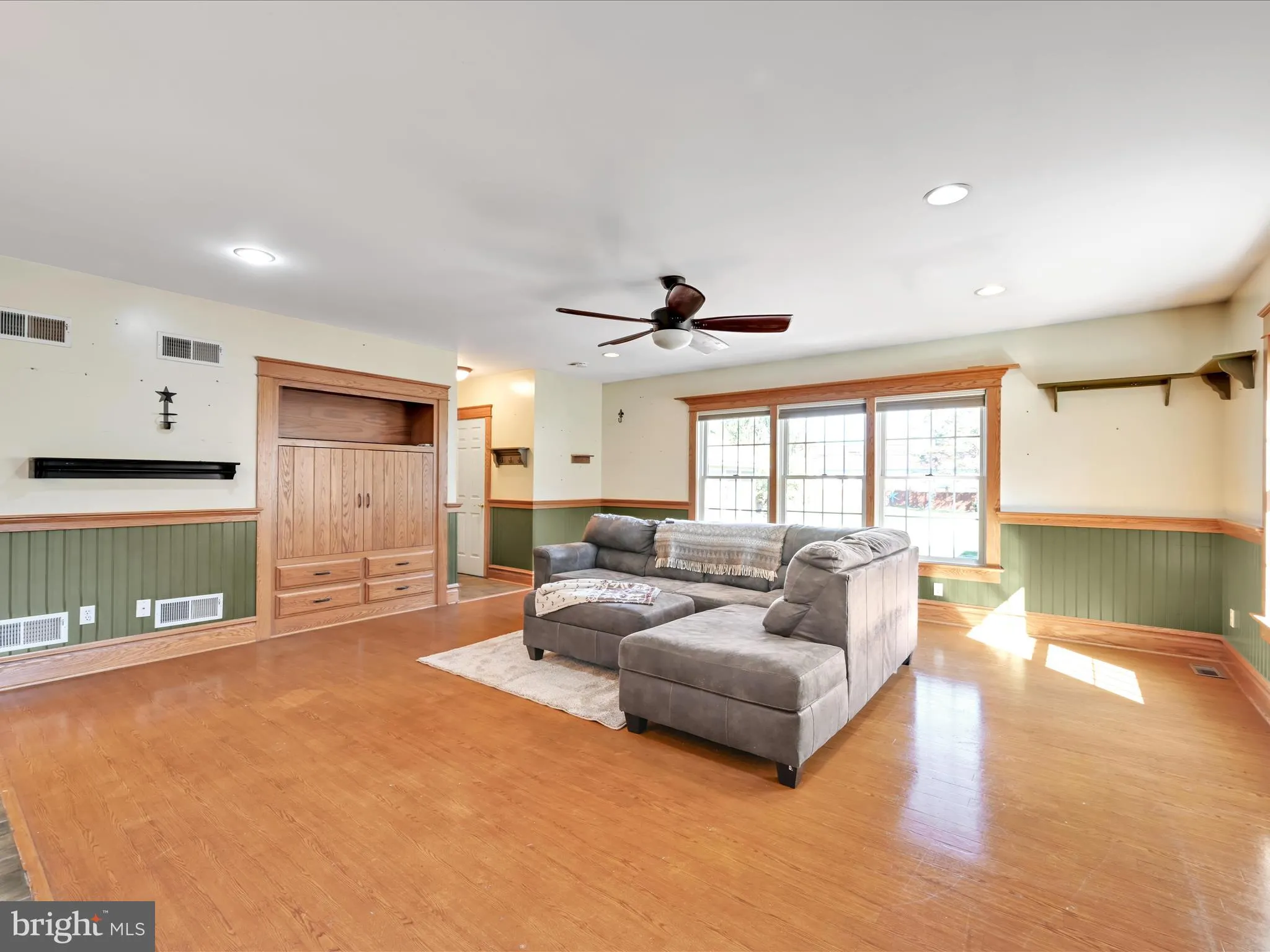 Manheim, Pennsylvania 17545, United States, 5 Bedrooms Bedrooms, ,3 BathroomsBathrooms,Residential,Coming Soon,231867