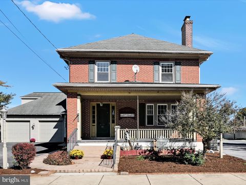 Photo of 55 S Grant Street, MANHEIM, PA 17545 (MLS # PALA2078158)