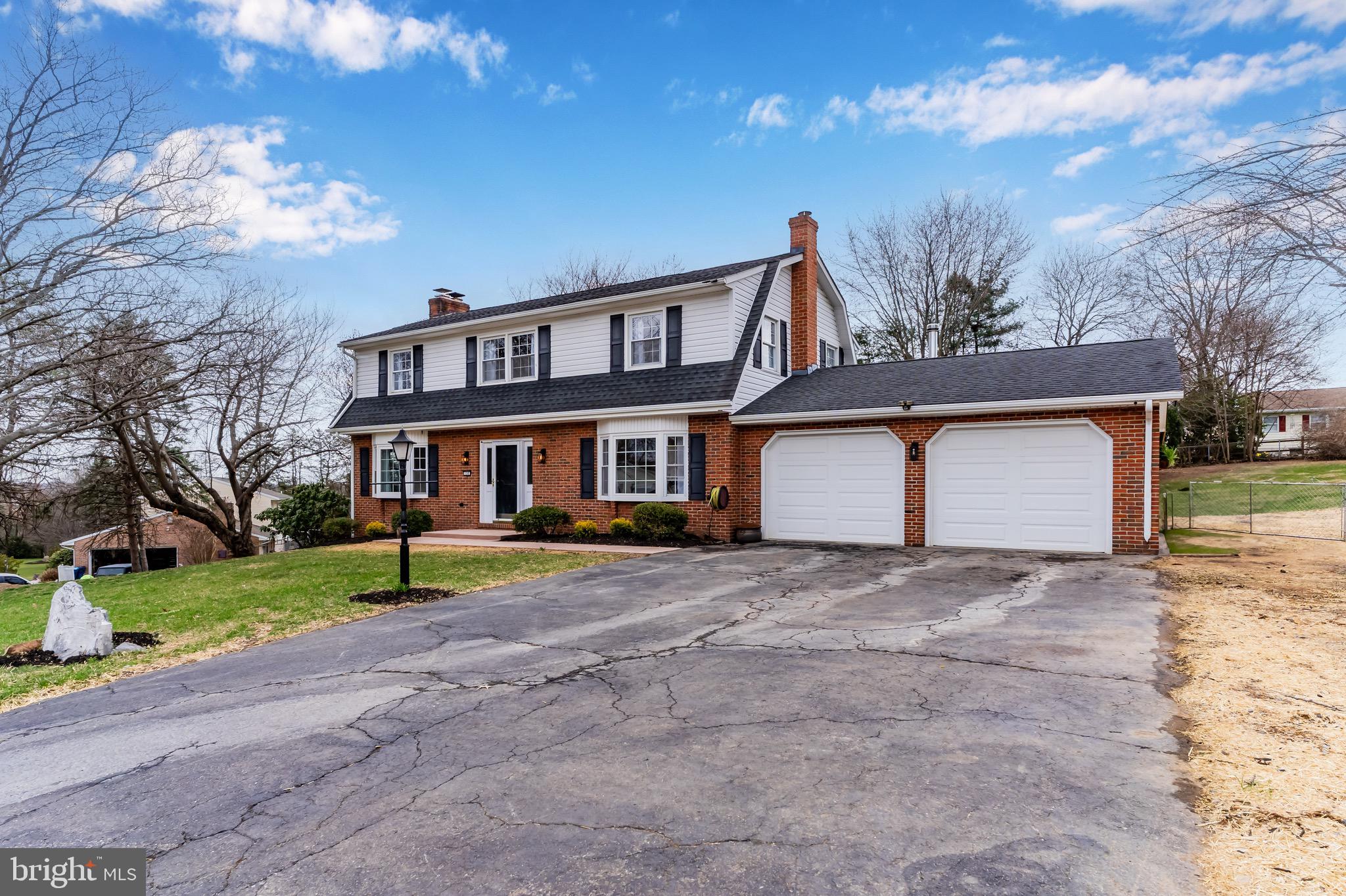 KENDOR SUMMIT - Residential