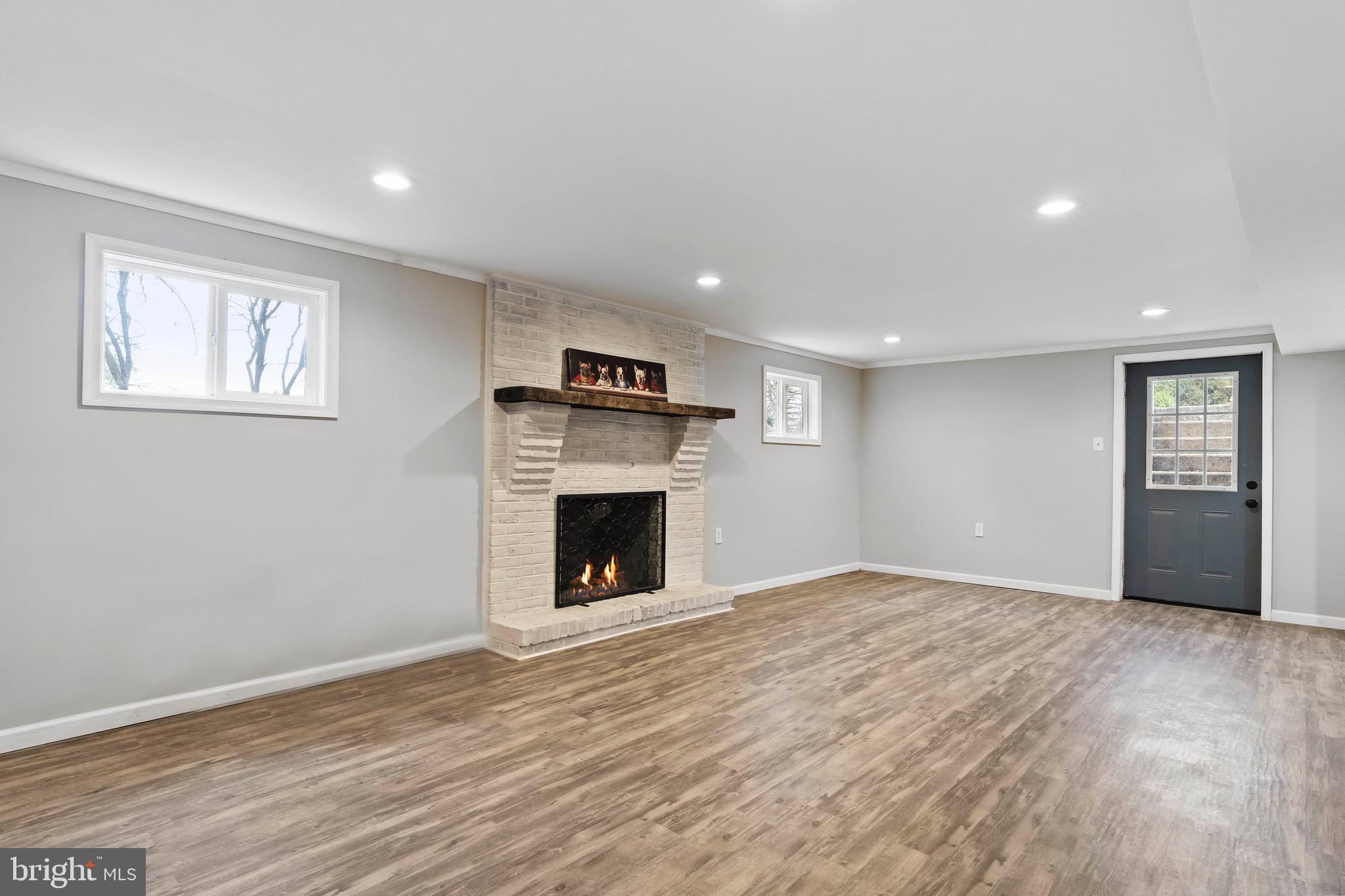 KENDOR SUMMIT - Residential