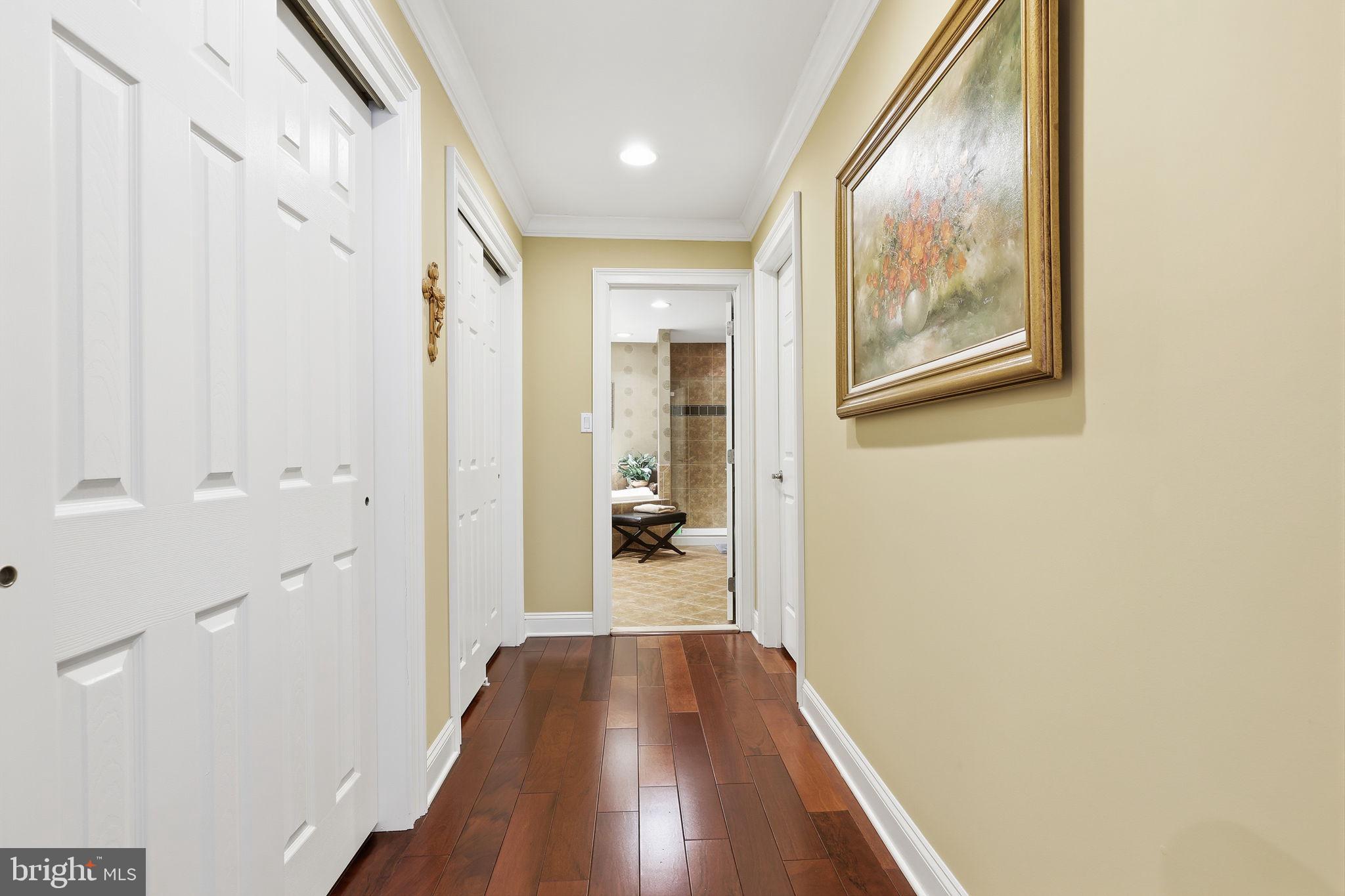 ST JAMES COURT - Residential