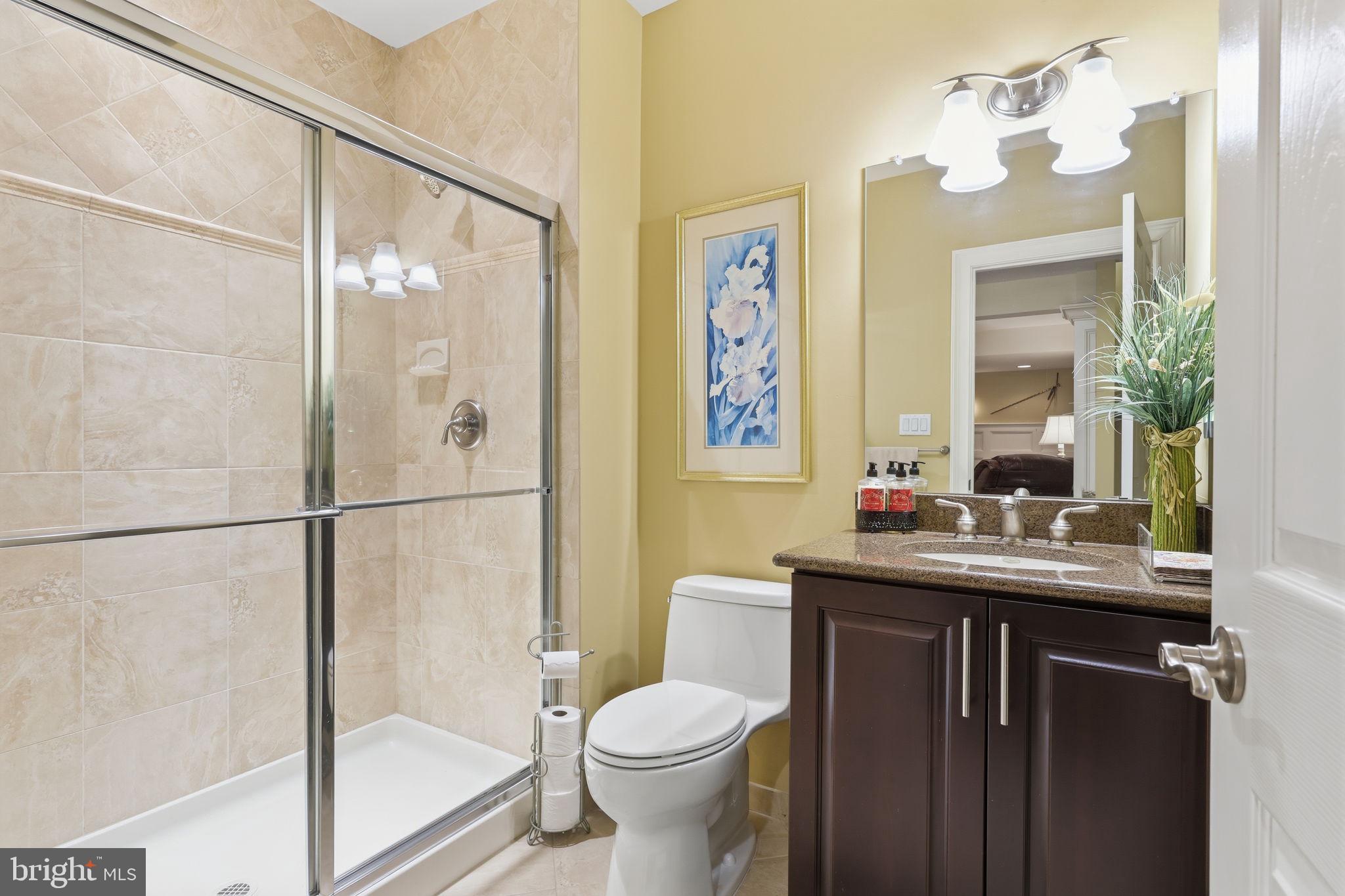 ST JAMES COURT - Residential