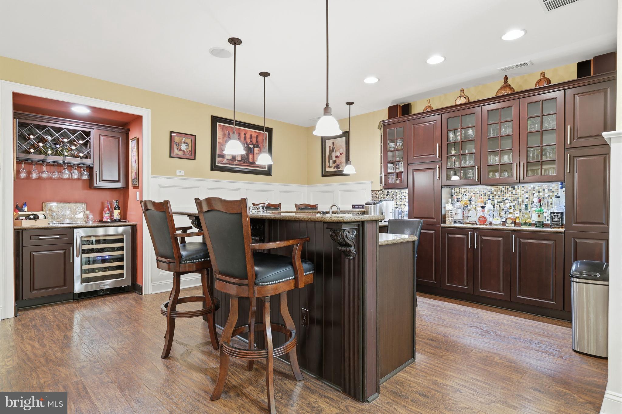 ST JAMES COURT - Residential