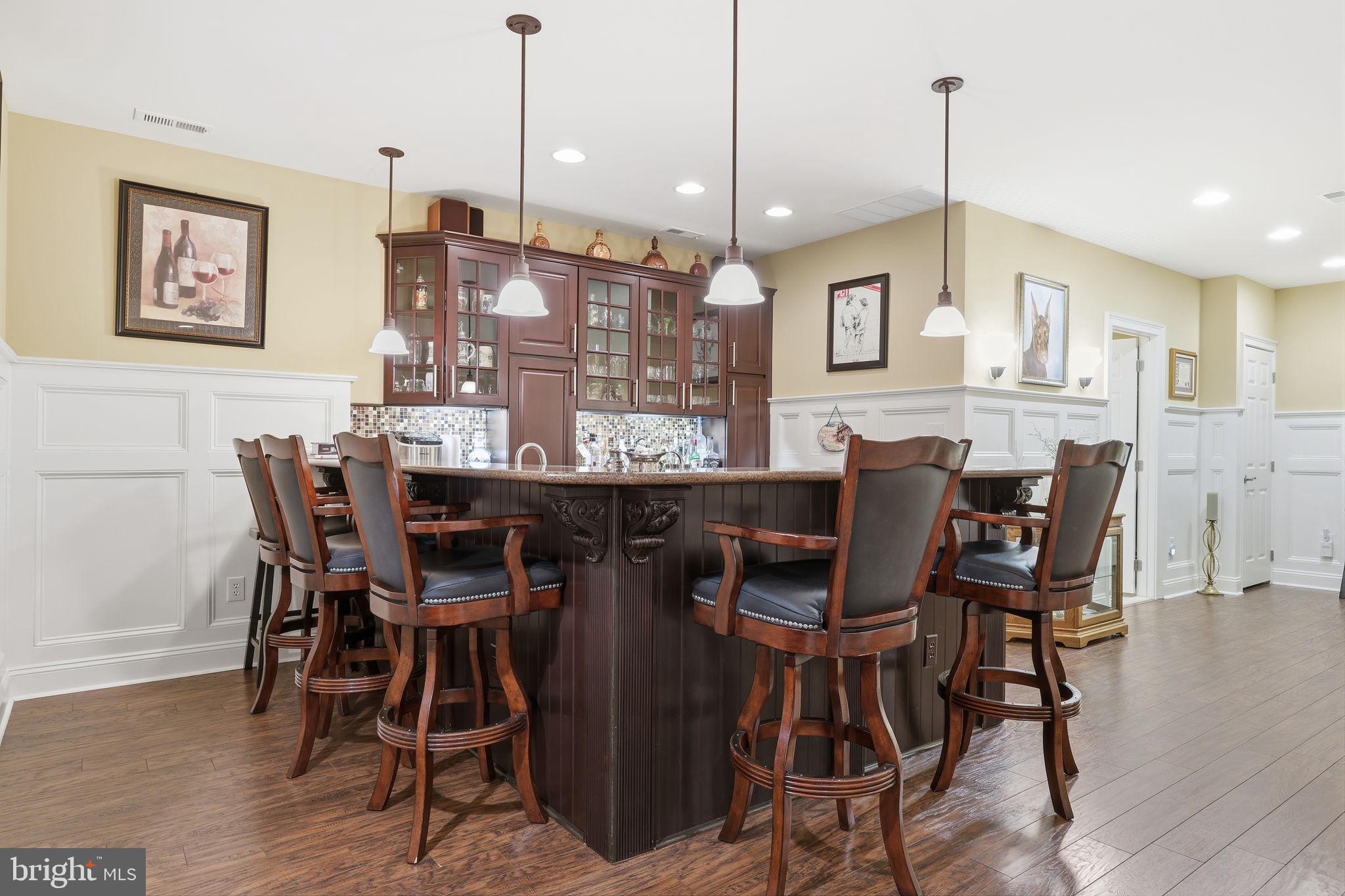 ST JAMES COURT - Residential