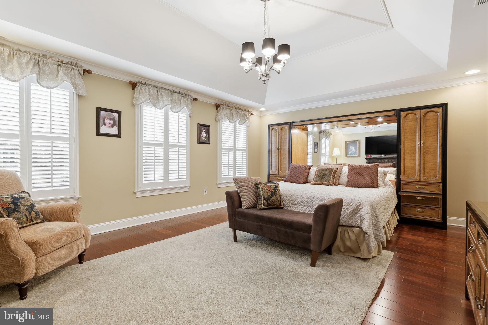 ST JAMES COURT - Residential