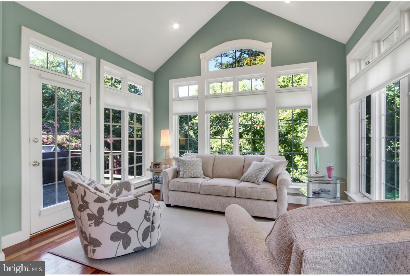 CHANTICLEER - Residential