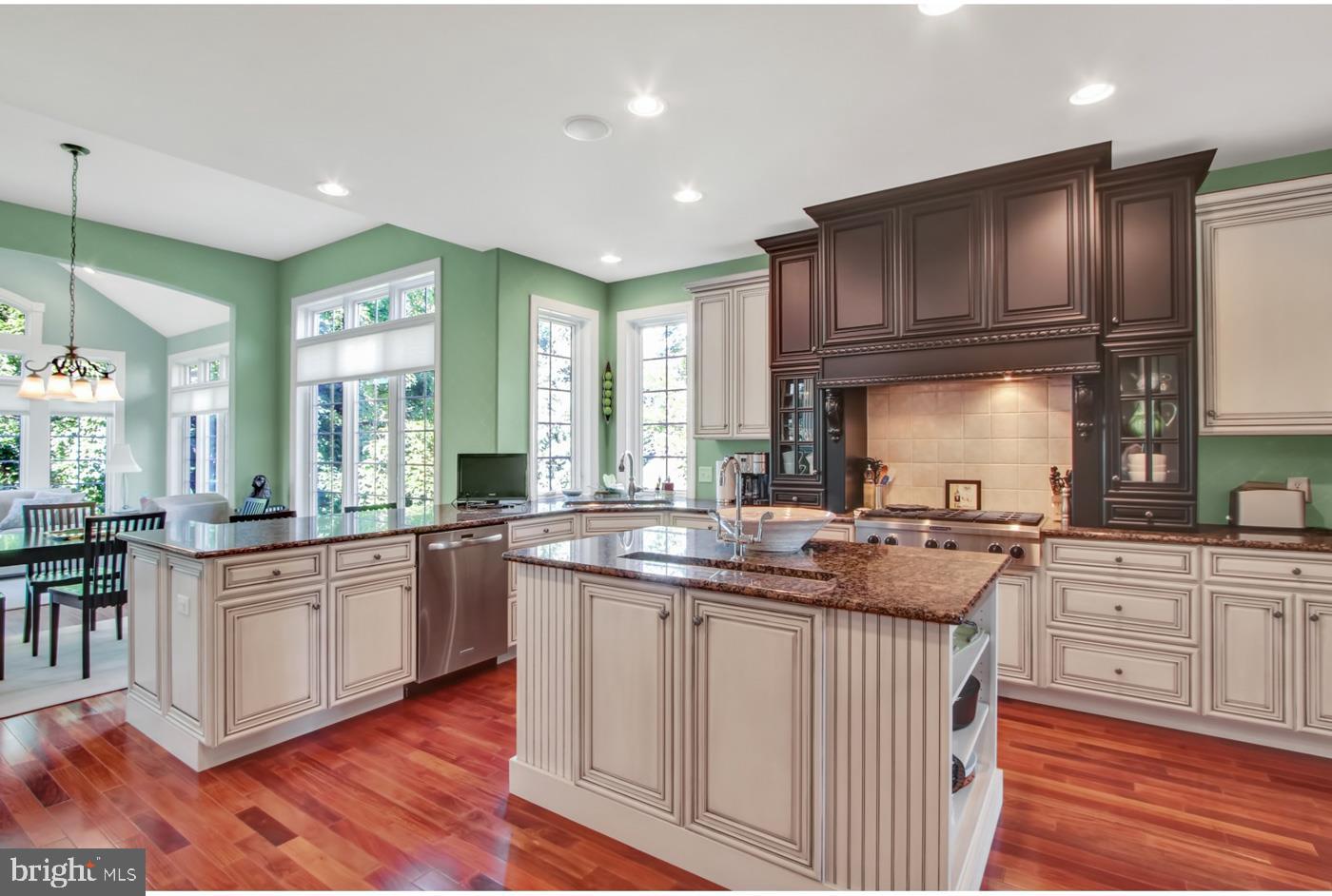 CHANTICLEER - Residential