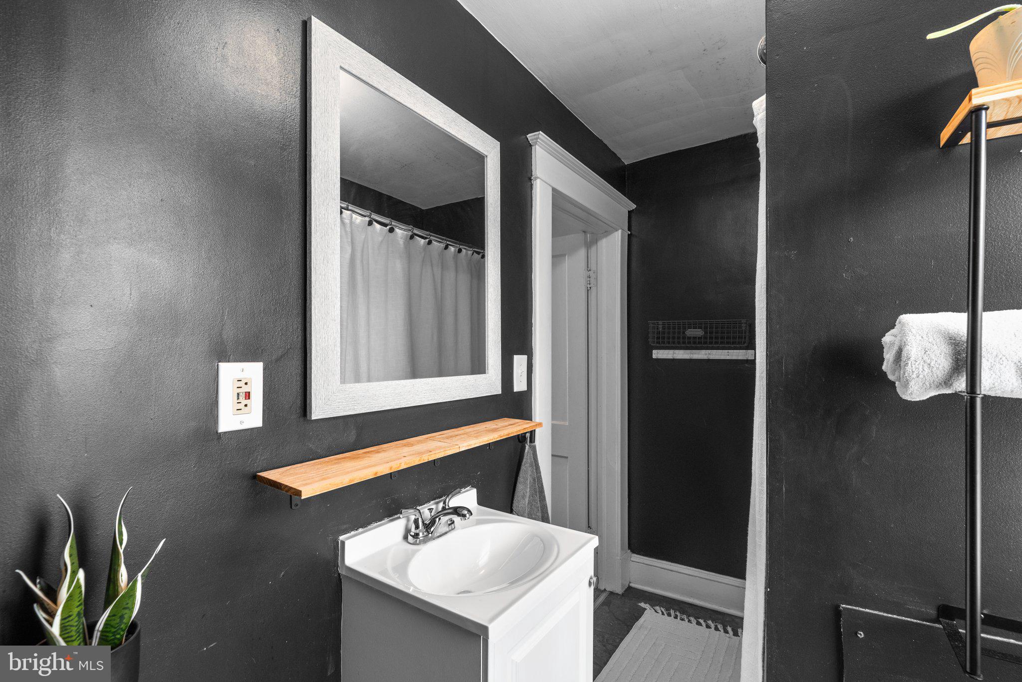 HALETHORPE - Residential