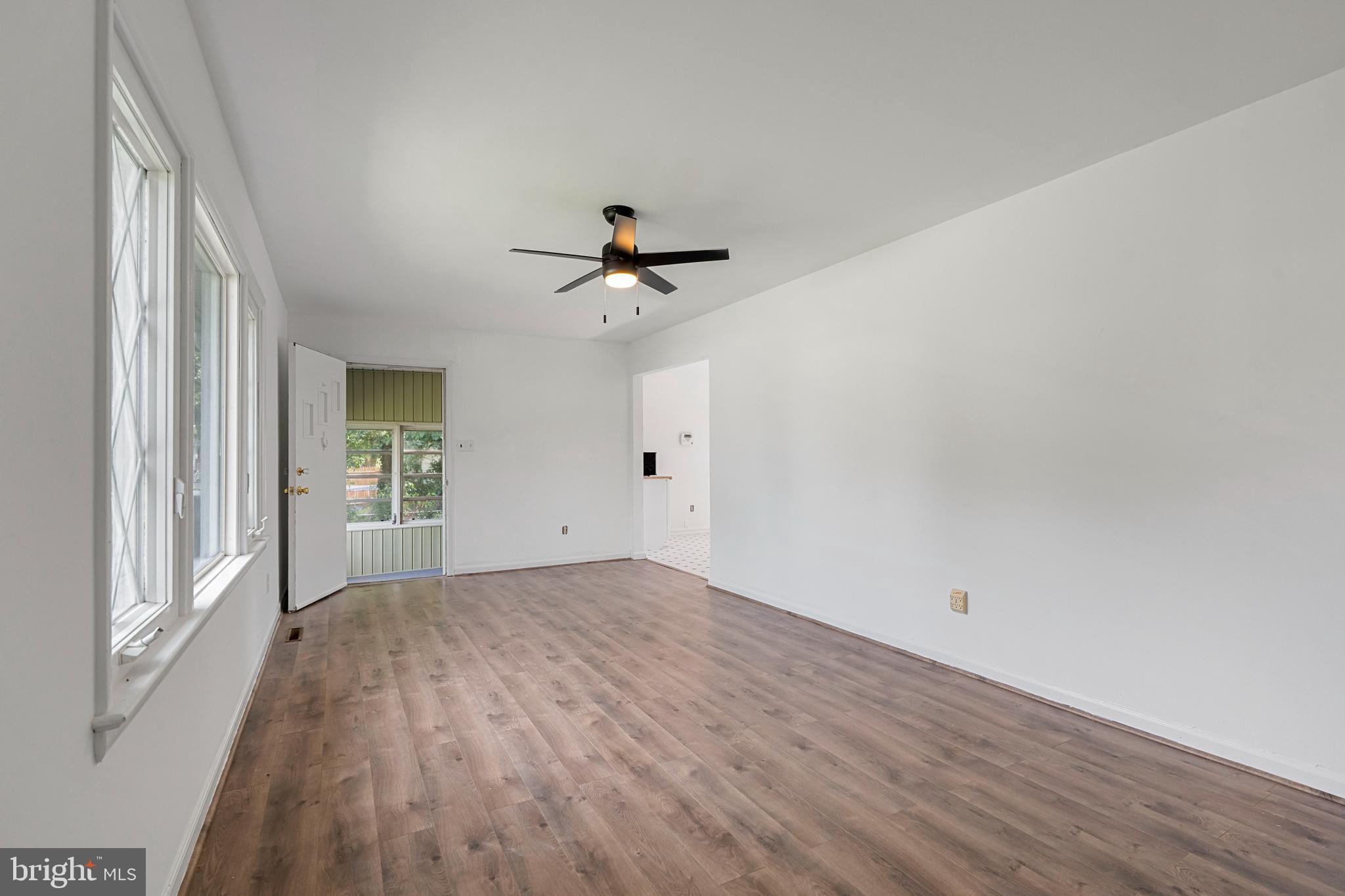 18 JOHN COLLINS CIRCLE