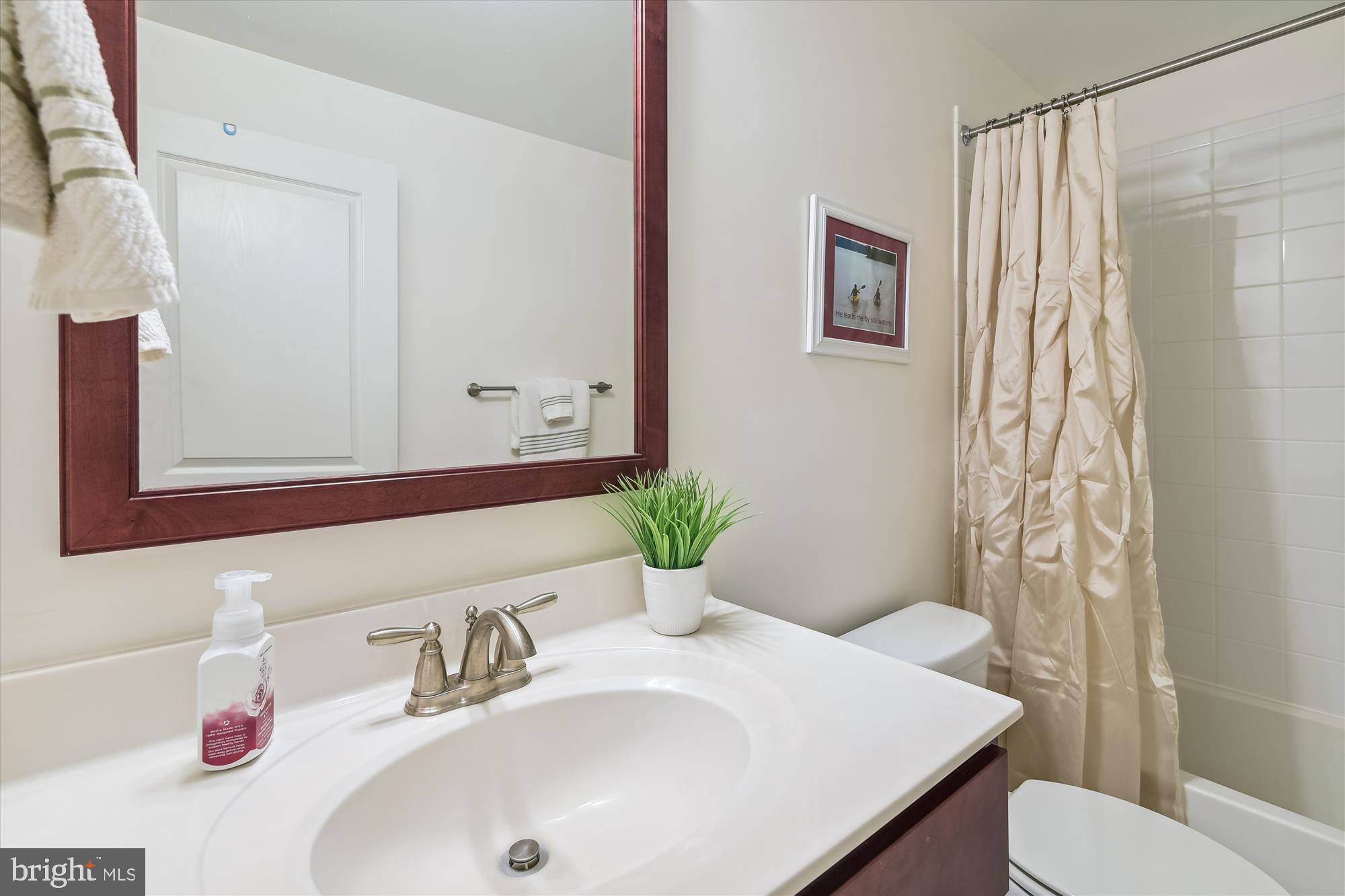 TWO RIVERS - Residential