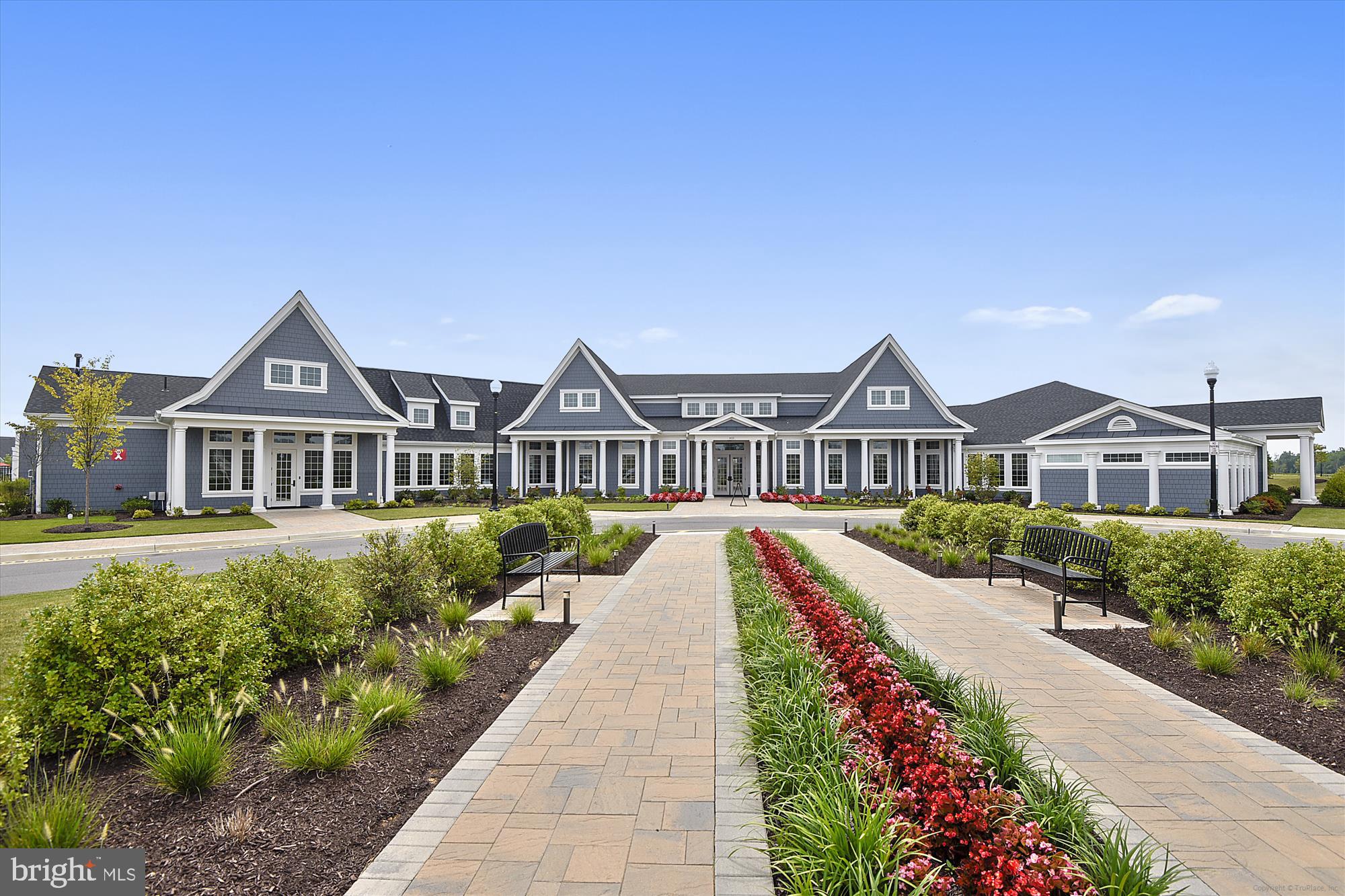 TWO RIVERS - Residential