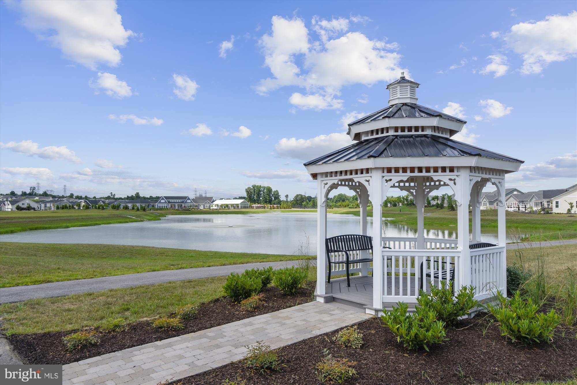 TWO RIVERS - Residential