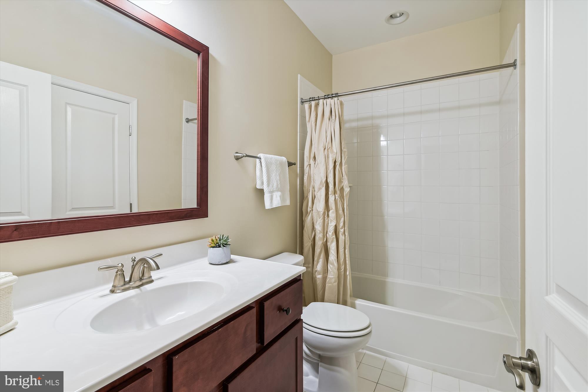 TWO RIVERS - Residential