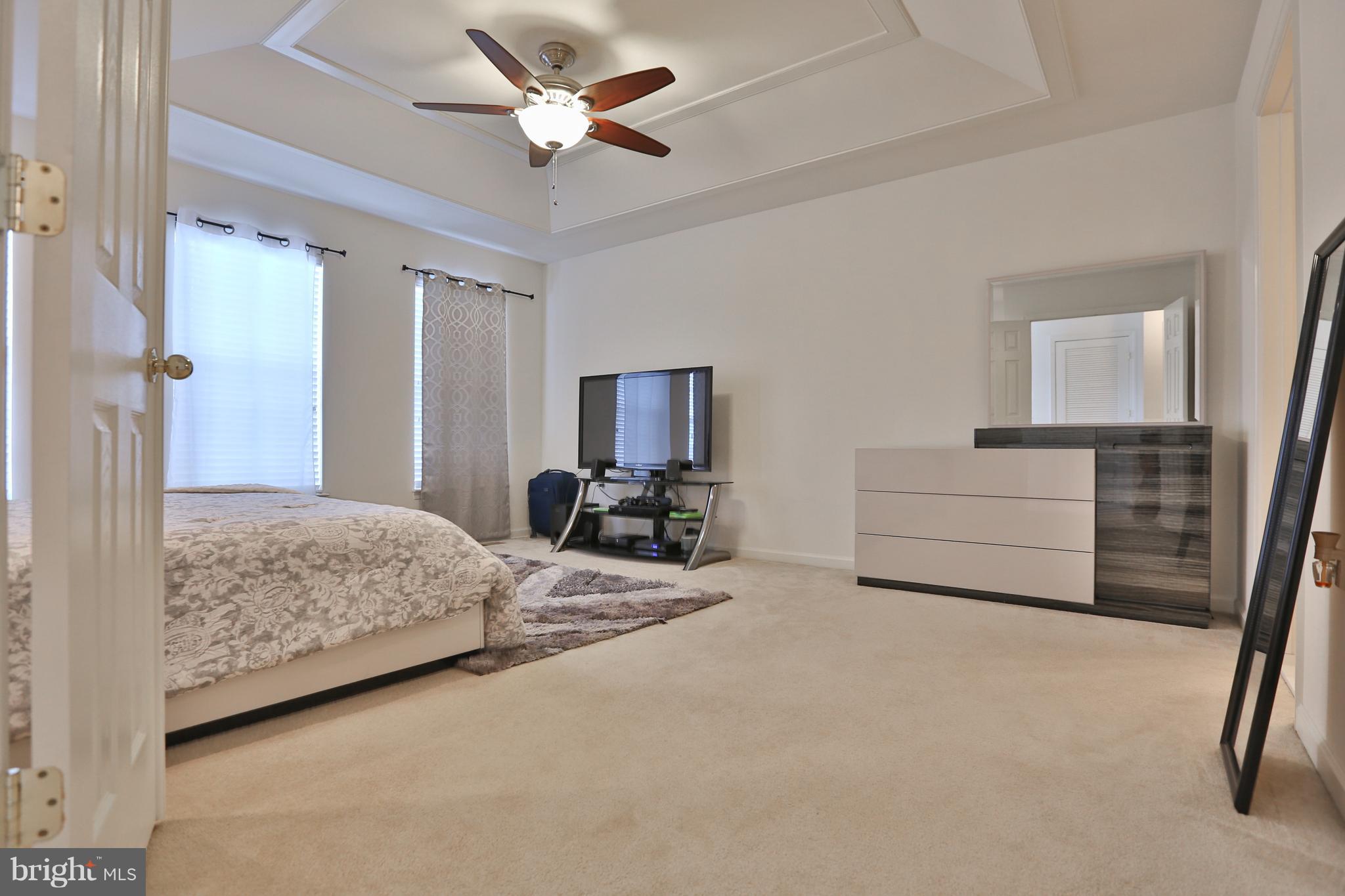 CENTREVILLE CROSSING - Residential Lease