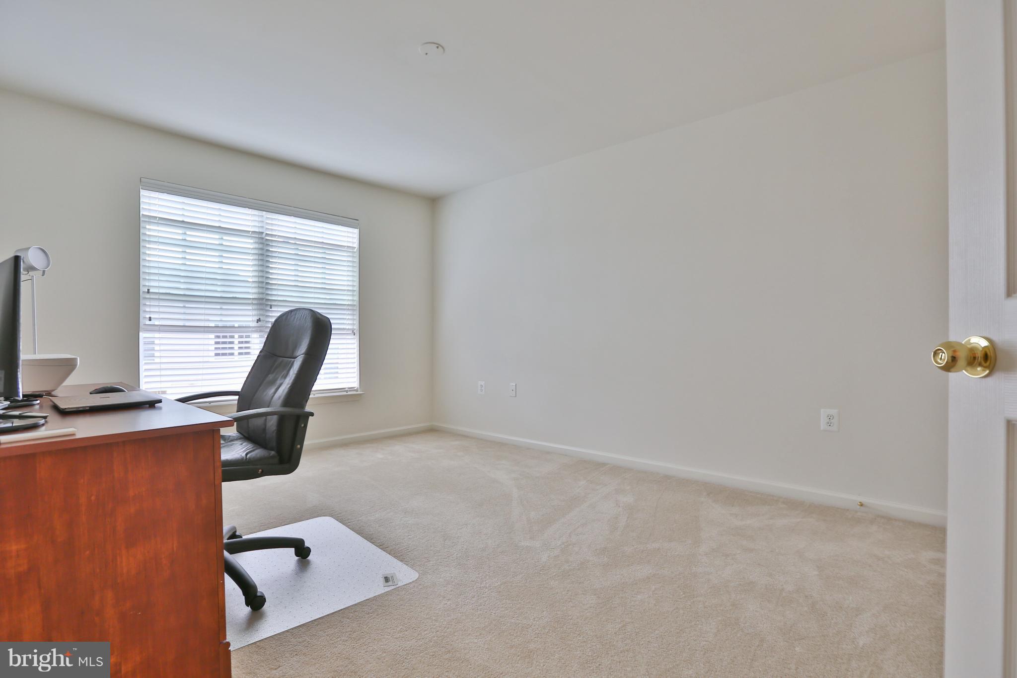 CENTREVILLE CROSSING - Residential Lease