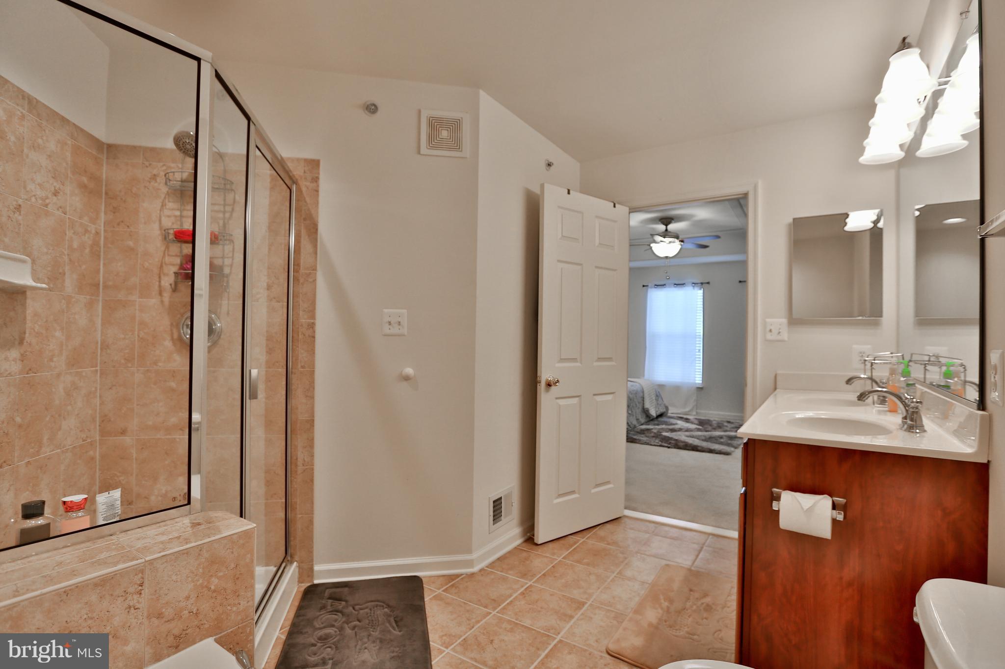 CENTREVILLE CROSSING - Residential Lease