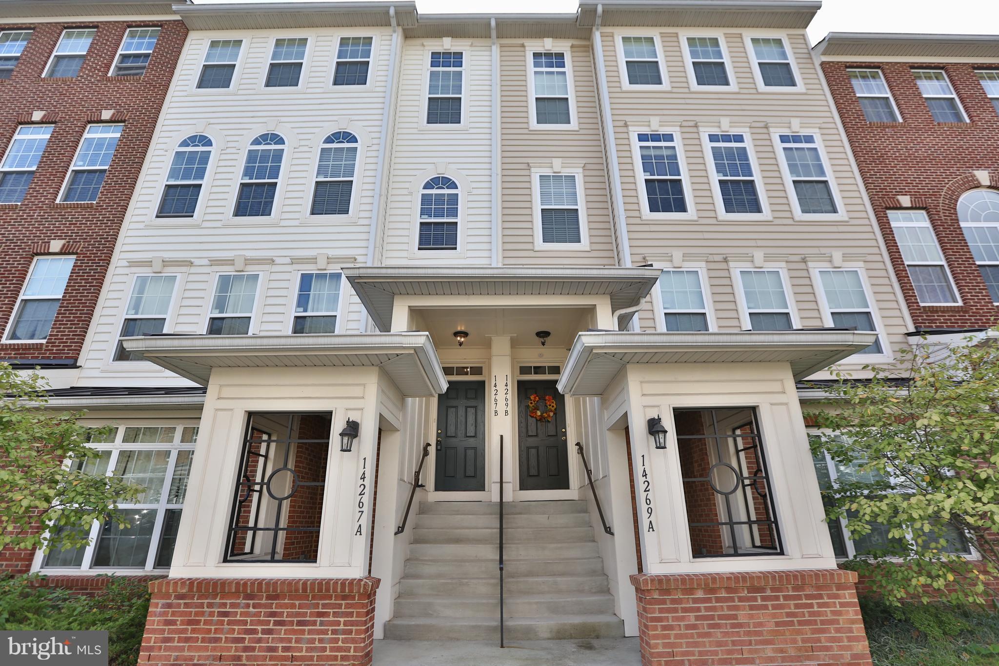 CENTREVILLE CROSSING - Residential Lease