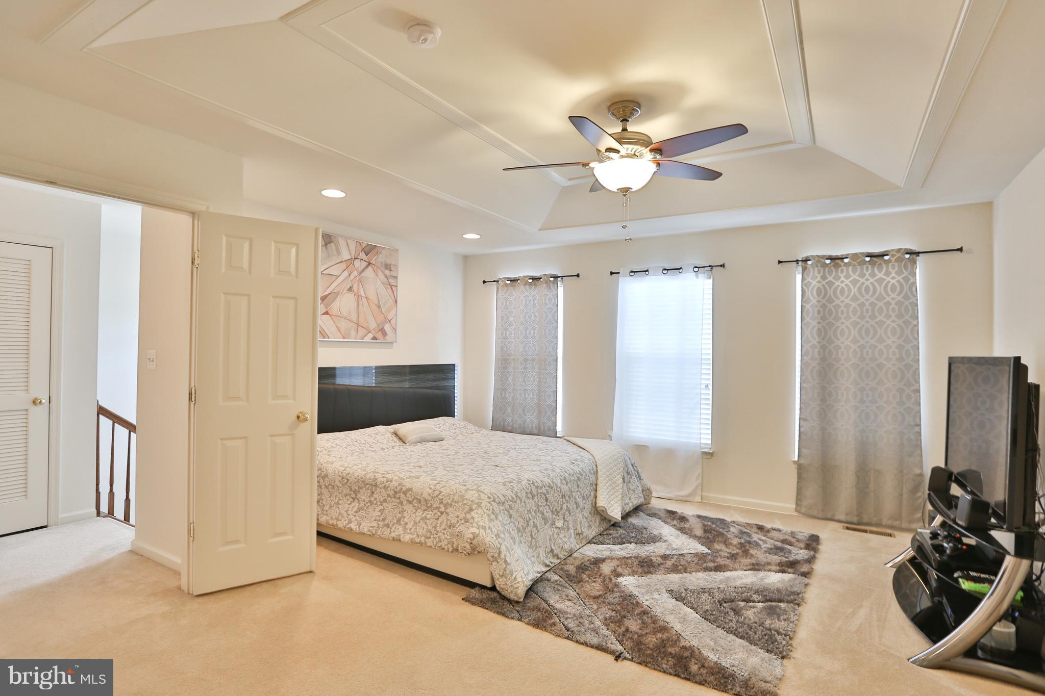 CENTREVILLE CROSSING - Residential Lease