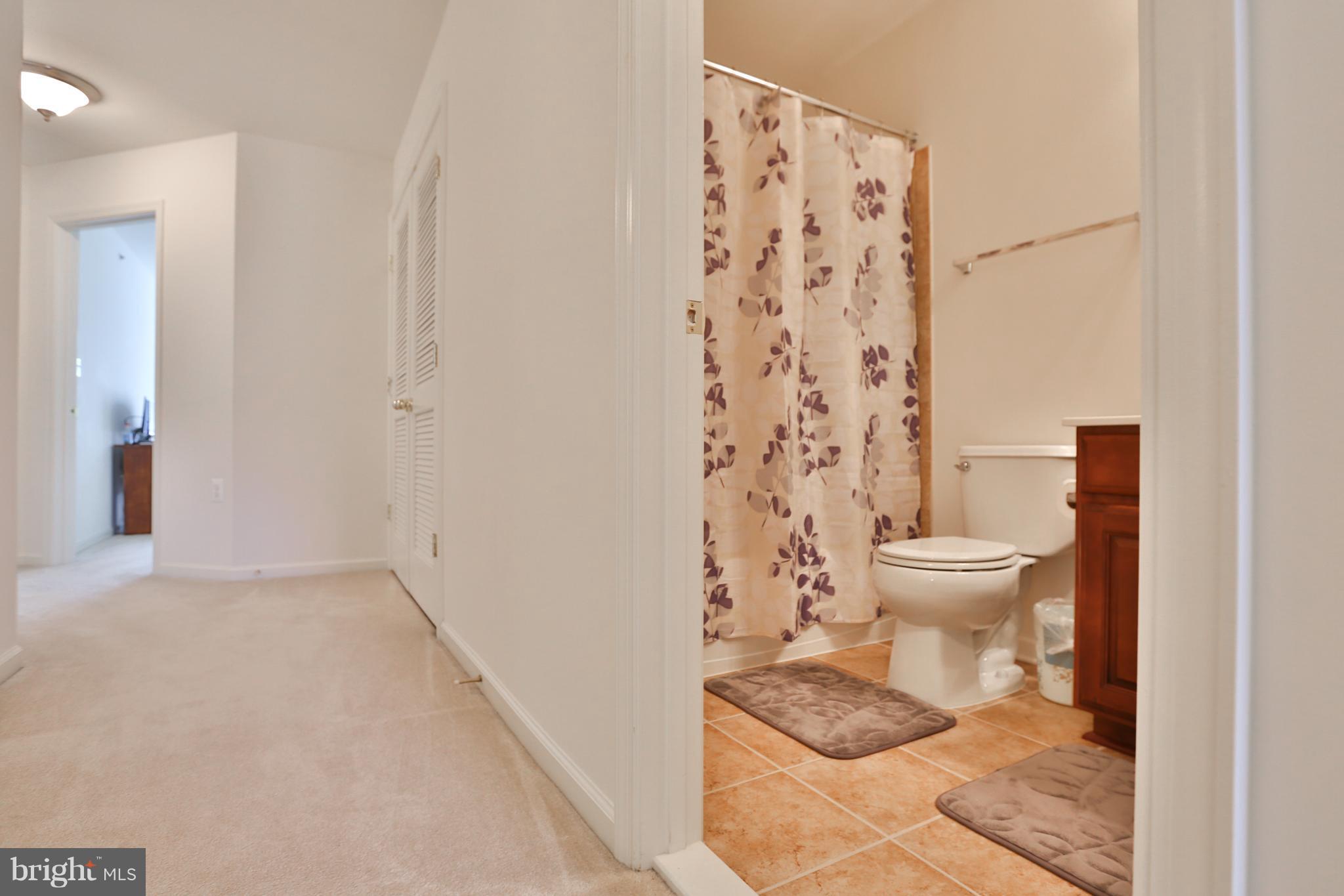 CENTREVILLE CROSSING - Residential Lease