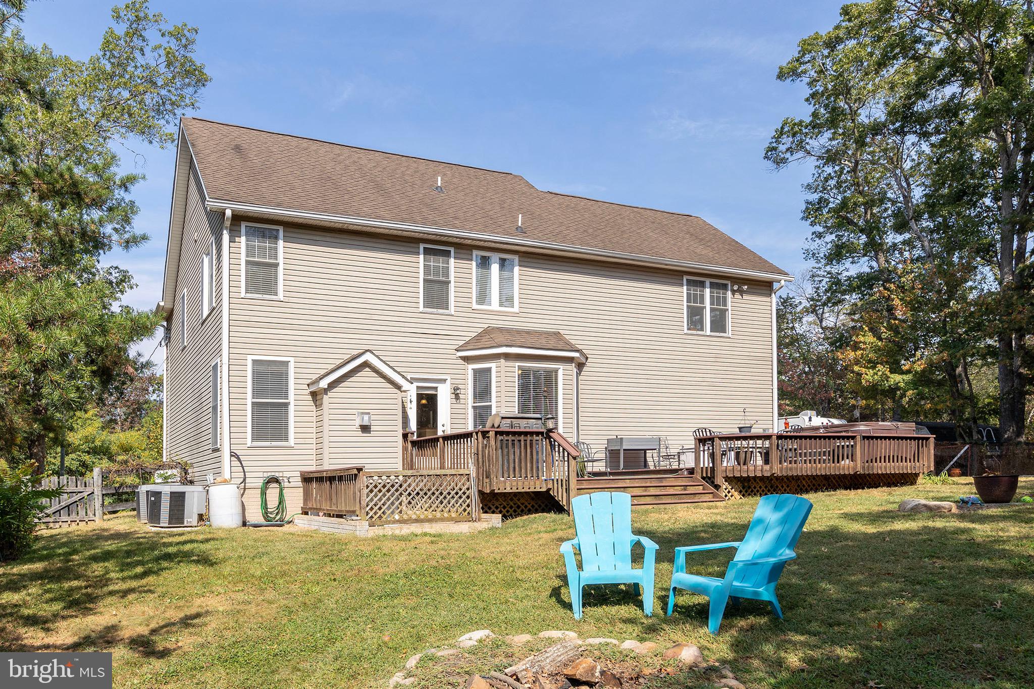 THUNDERBIRD RANCH - Residential