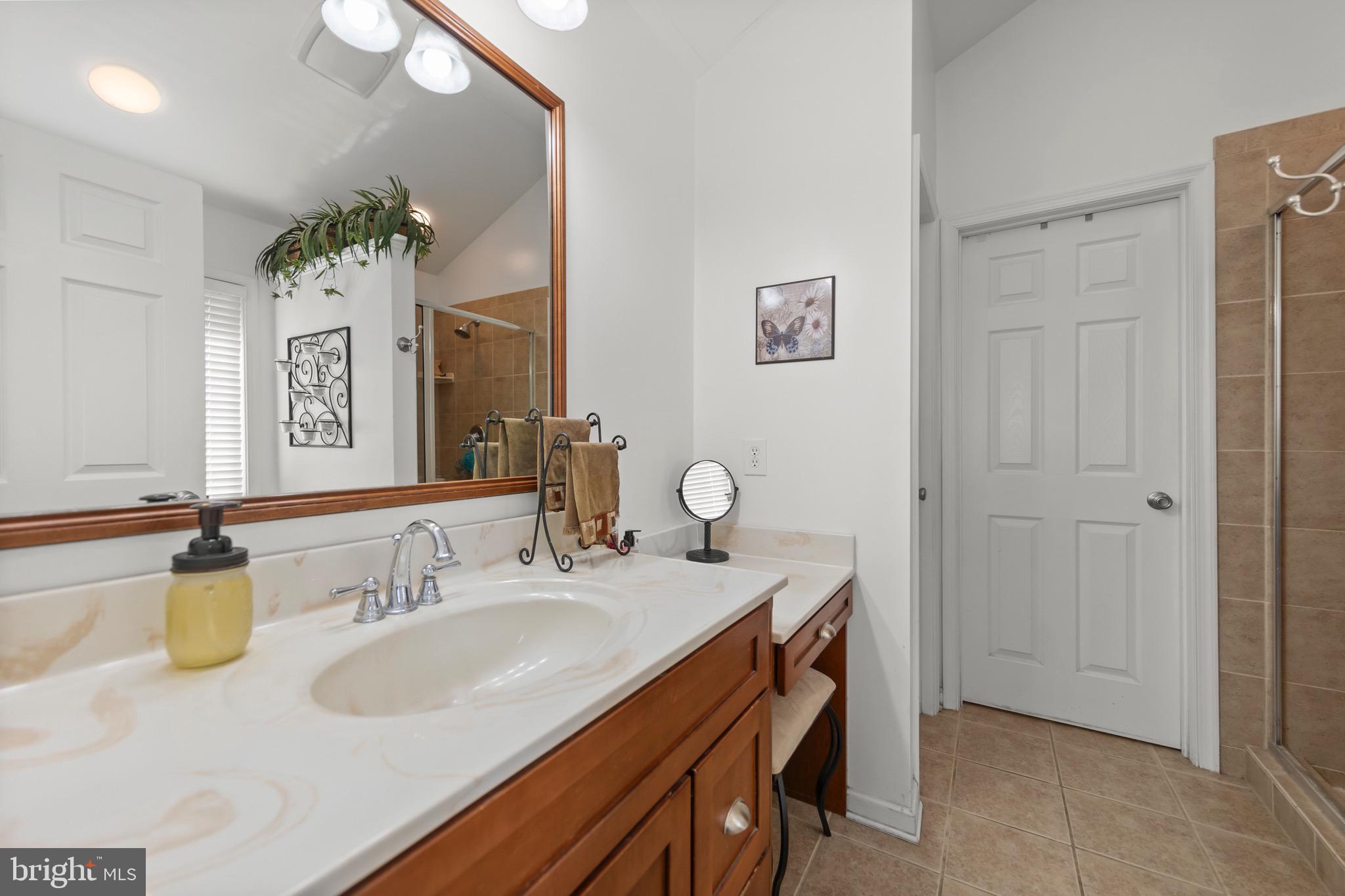 THUNDERBIRD RANCH - Residential