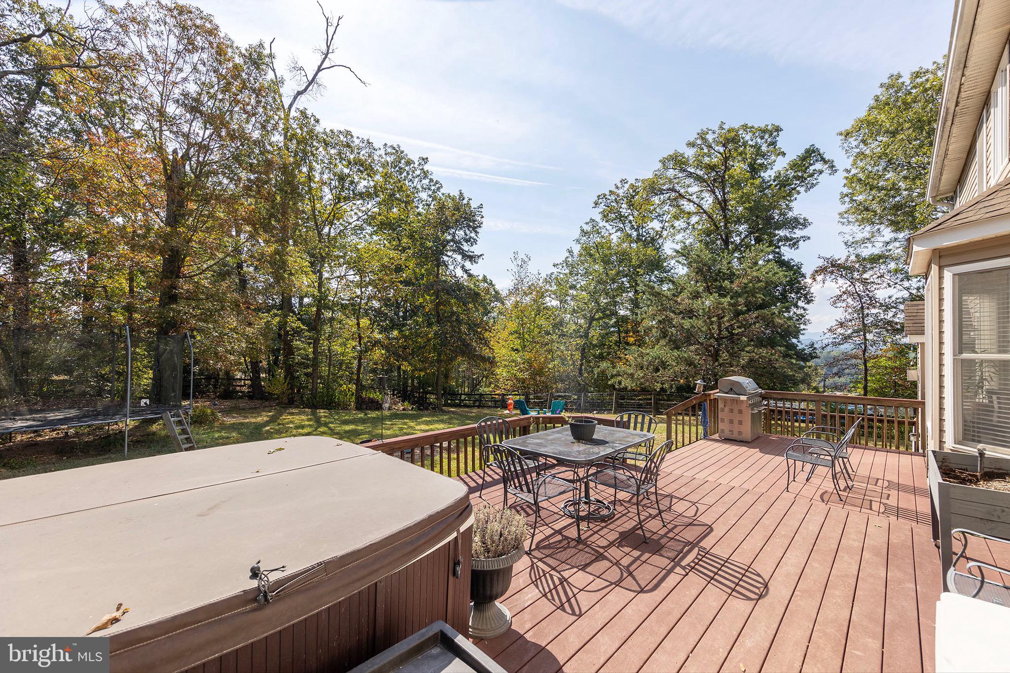 THUNDERBIRD RANCH - Residential